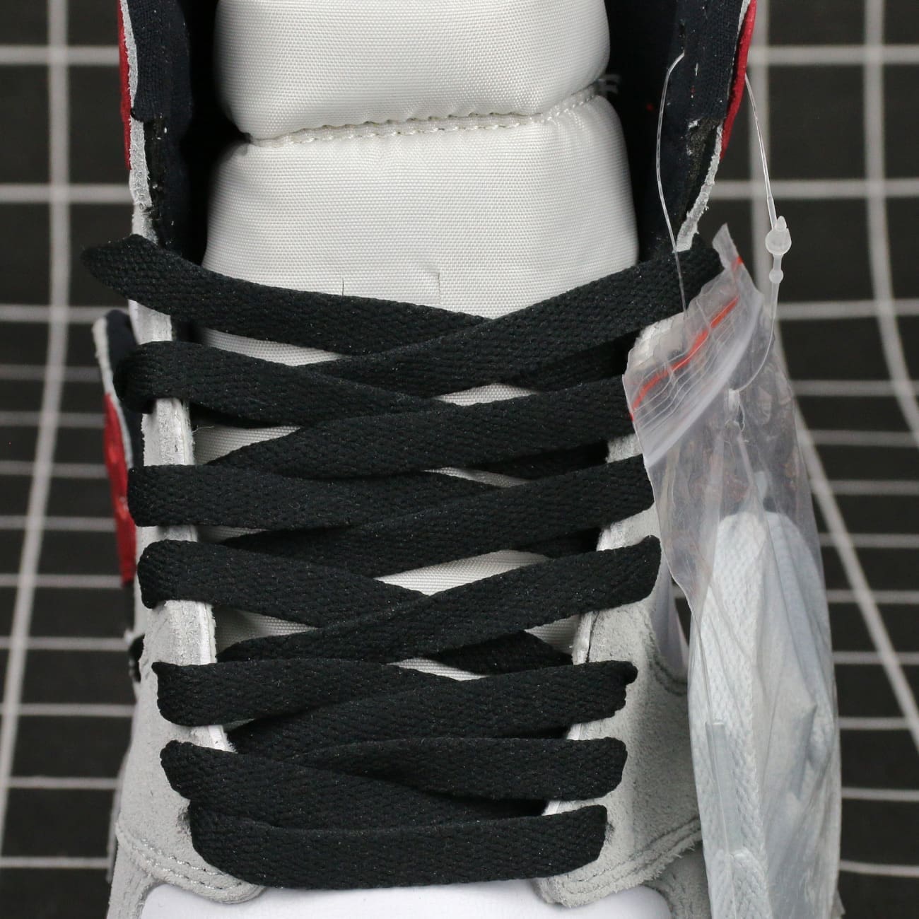 Jordan 1 Retro High Light Smoke Grey Replica