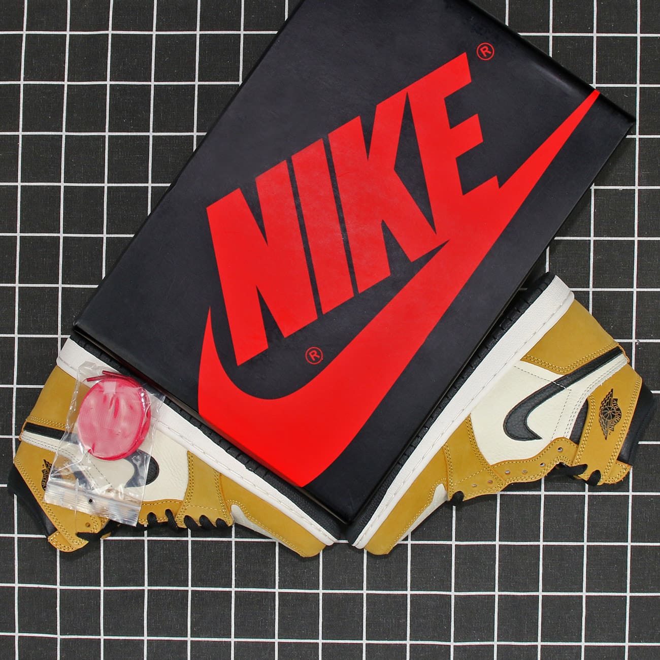 Air Jordan 1 Retro High OG Rookie of the Year Replica