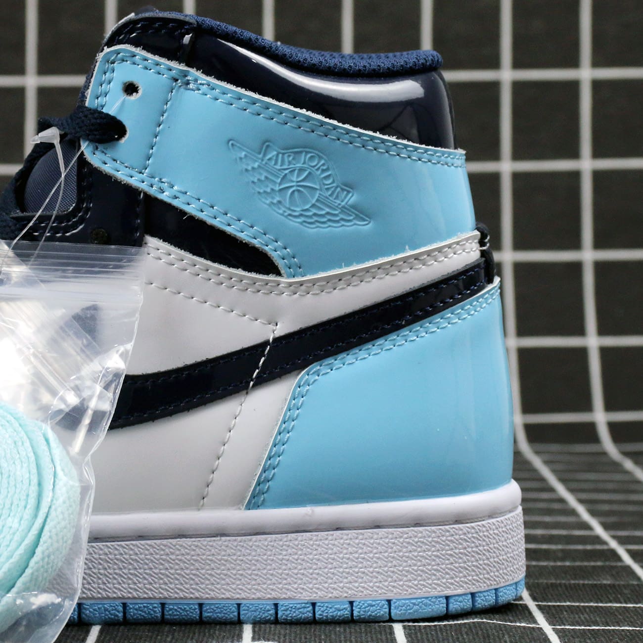 Jordan 1 Retro High UNC Patent (W) Replica