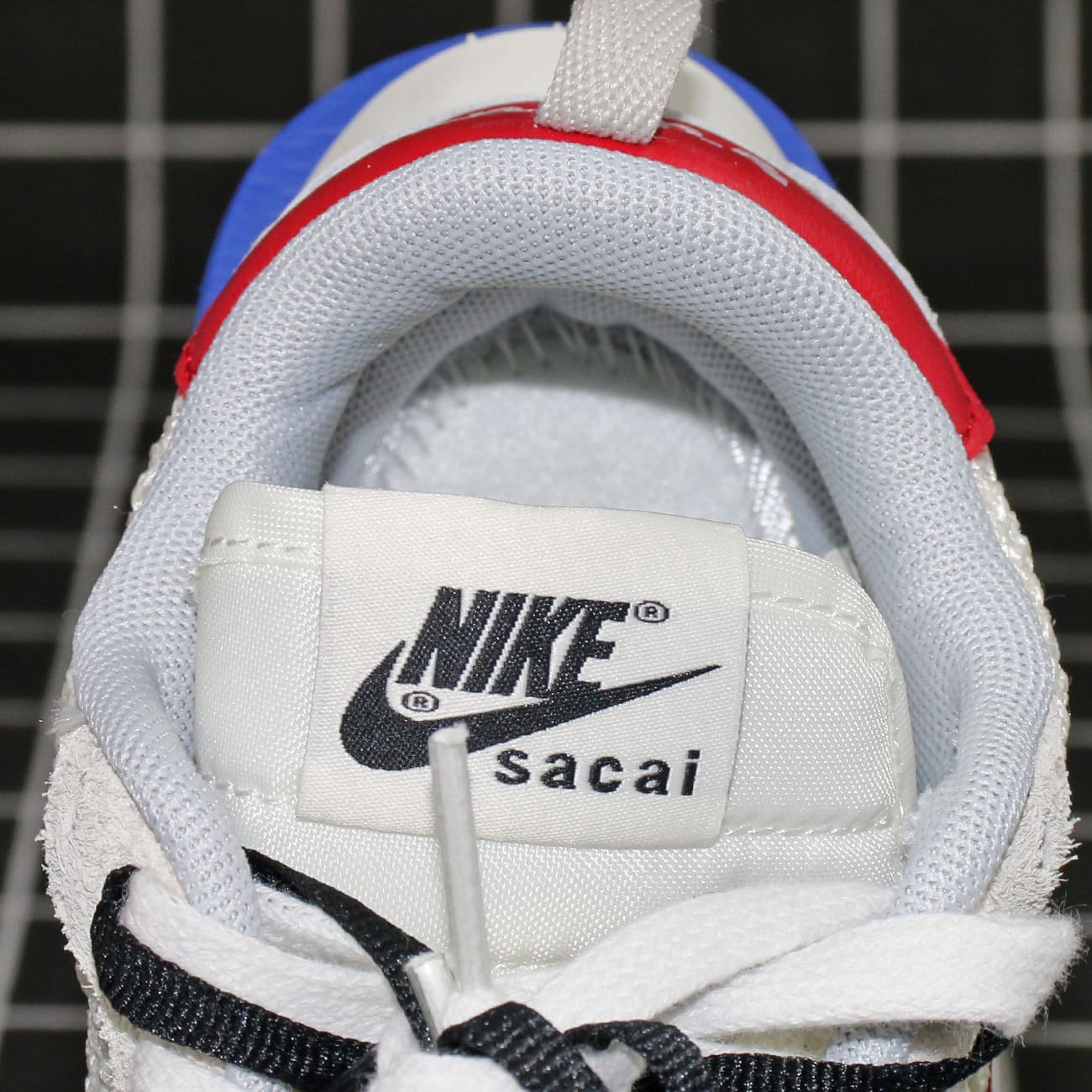 Nike VaporWaffle Sacai Sport Fuchsia Game Royal Replica