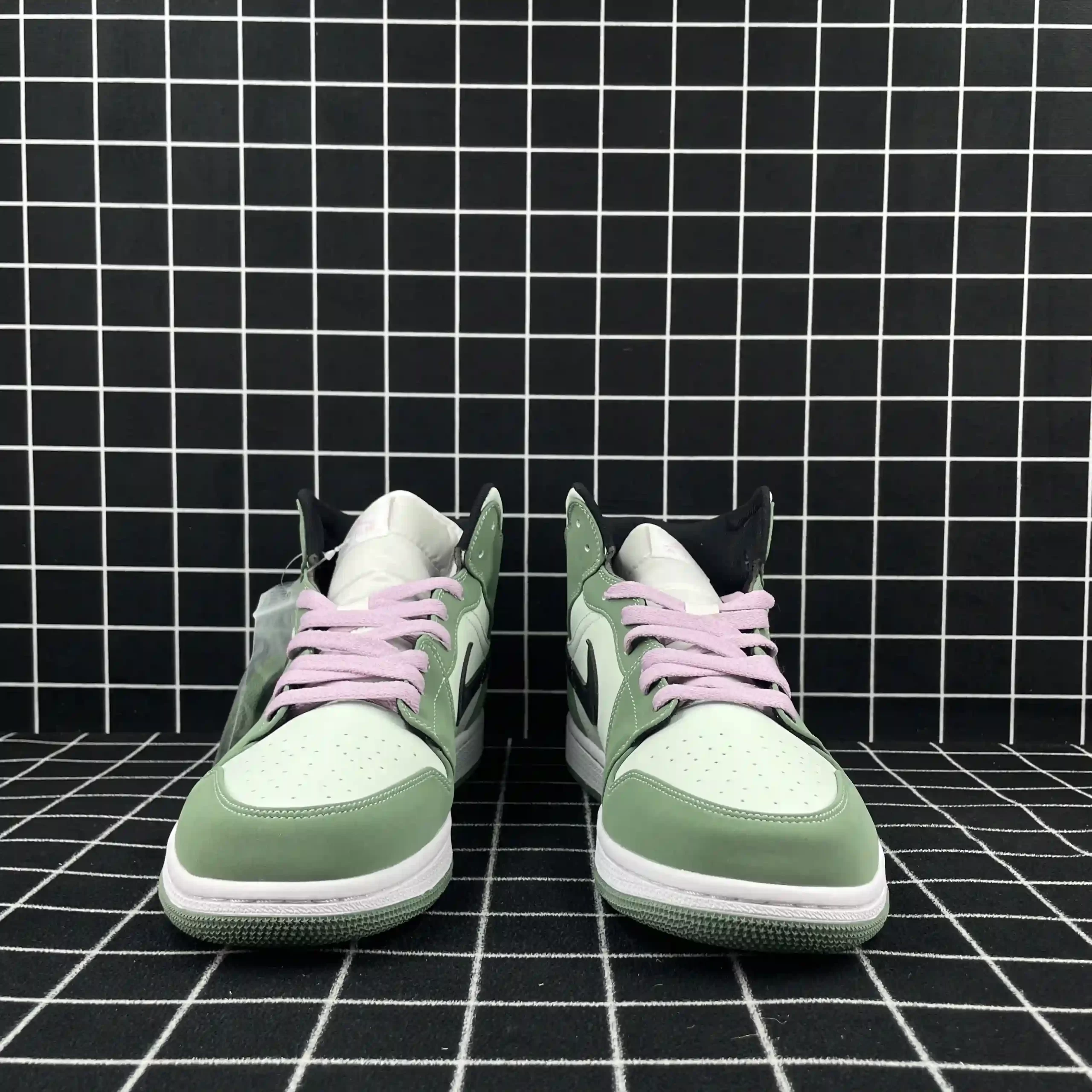 Air Jordan 1 Mid Dutch Green (W) Replica