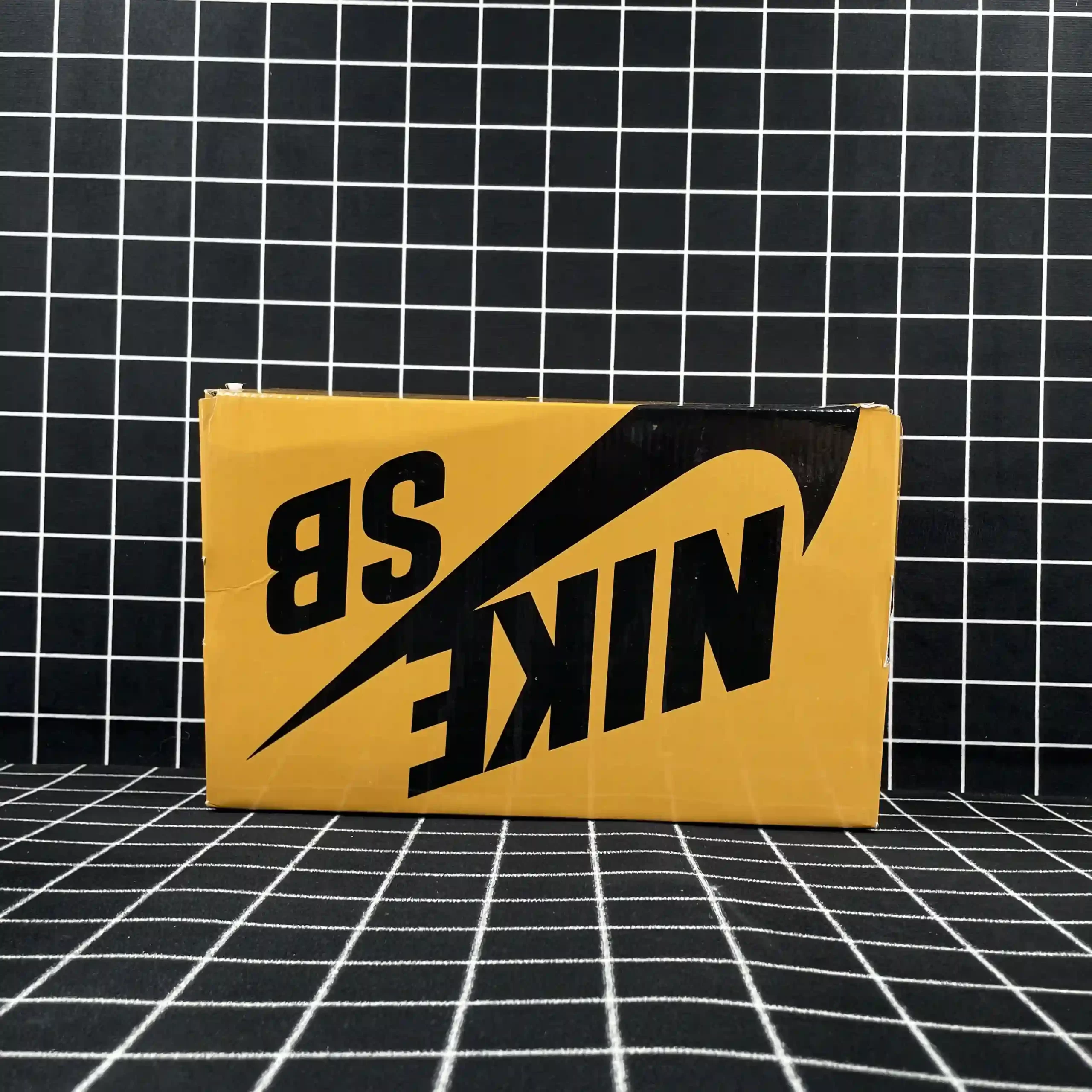 Nike Dunk SB Low Freddy Krueger Replica