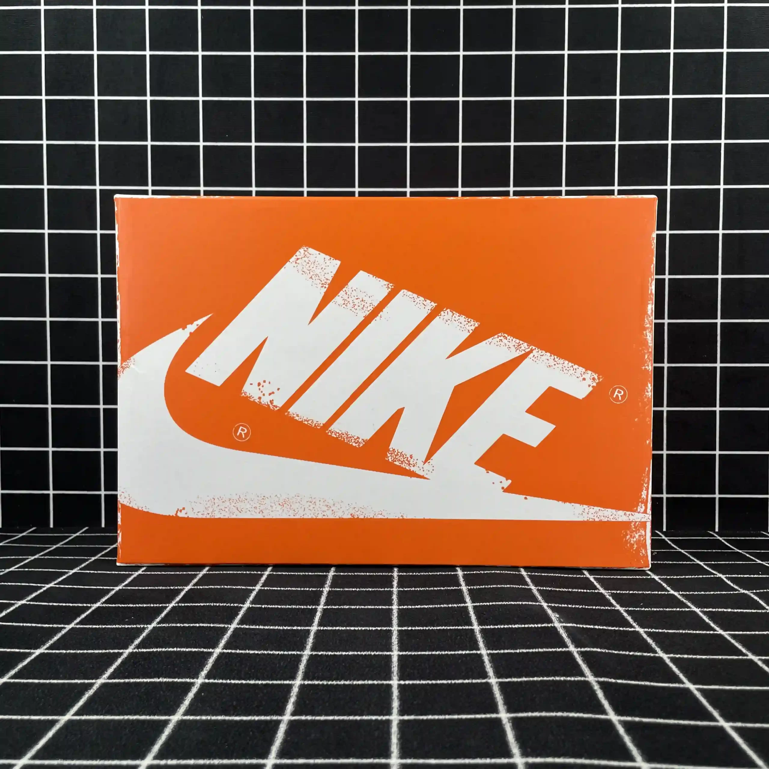 Jordan 1 Retro High OG Lost and Found Replica