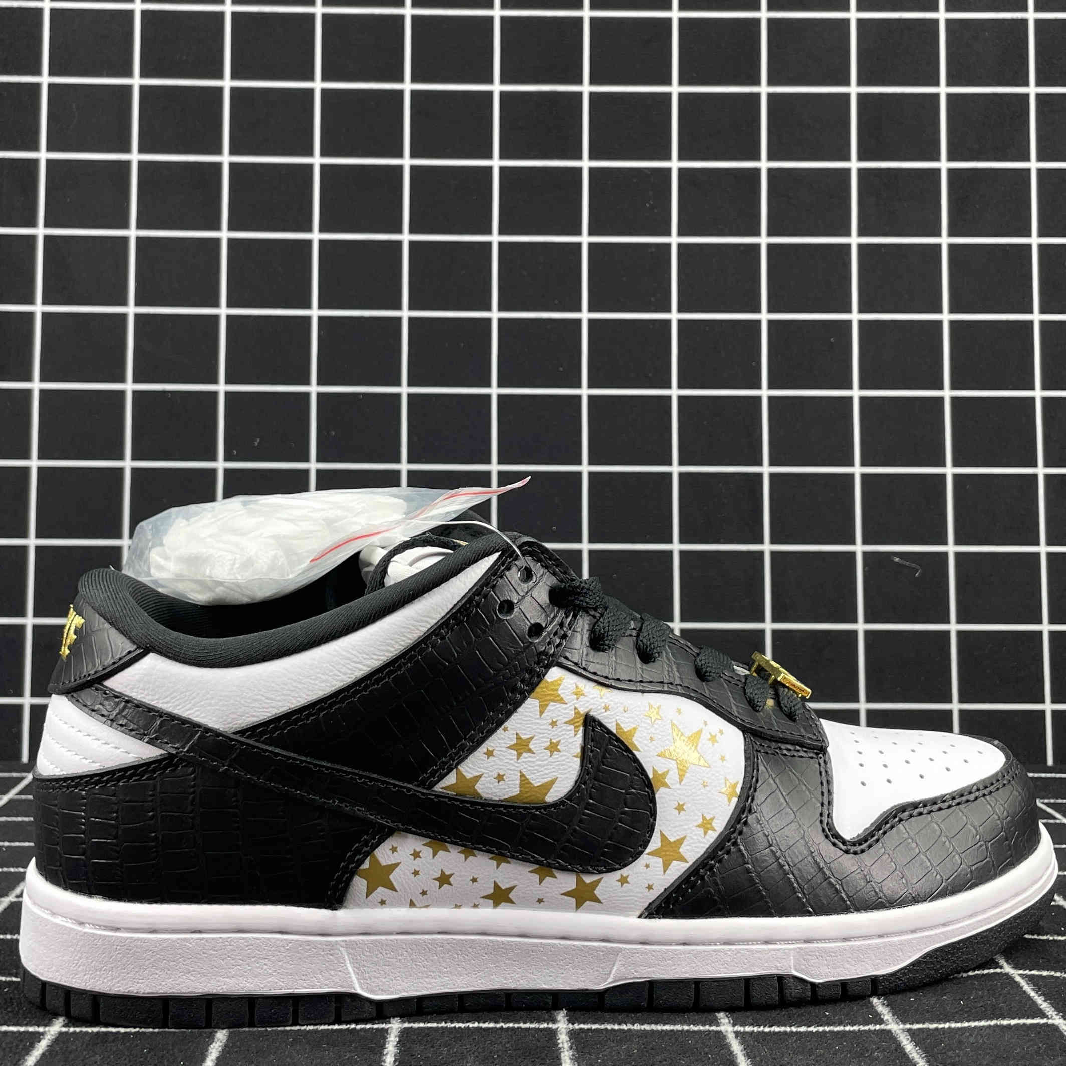 S*pre x dunk low og sb qs black replica