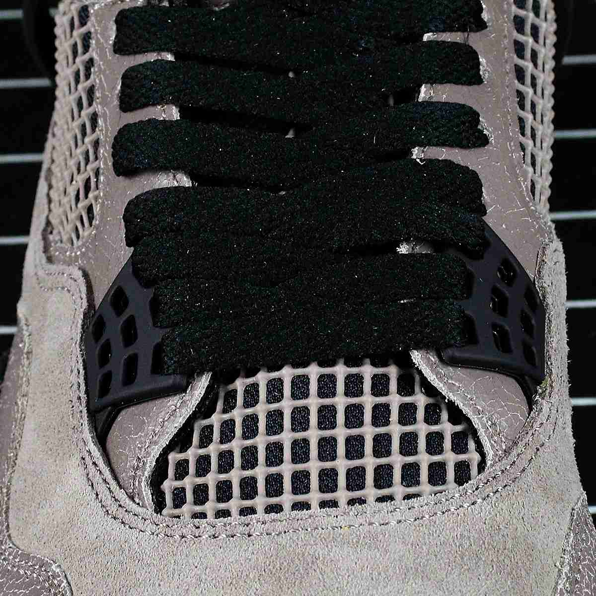 Air Jordan 4 Taupe Haze Replica