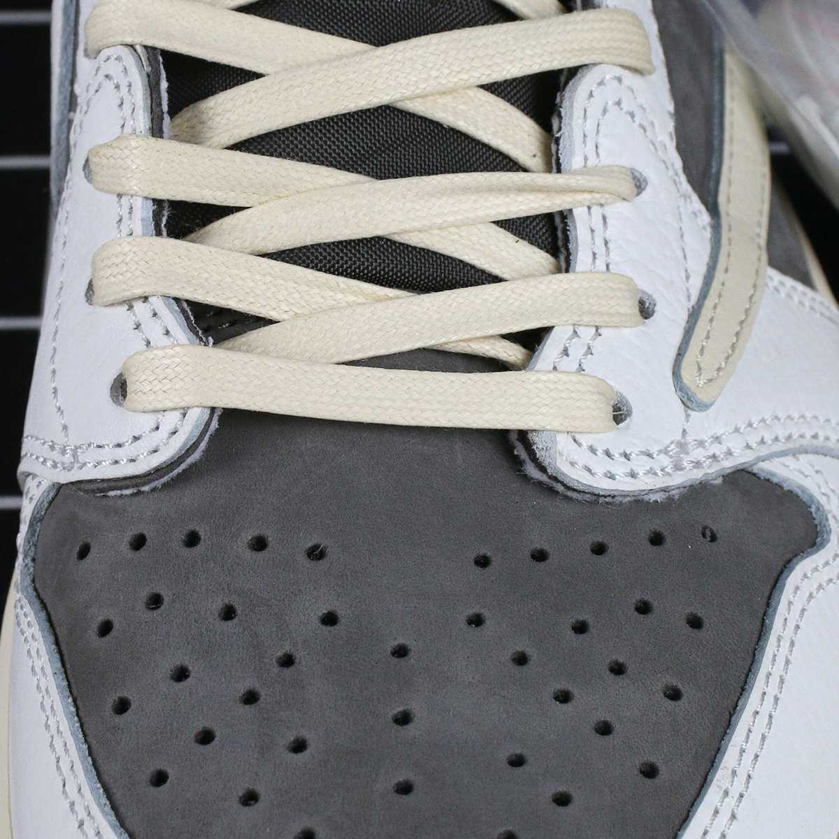 Jordan 1 Retro Low OG SP Travis Scott Reverse Mocha Replica