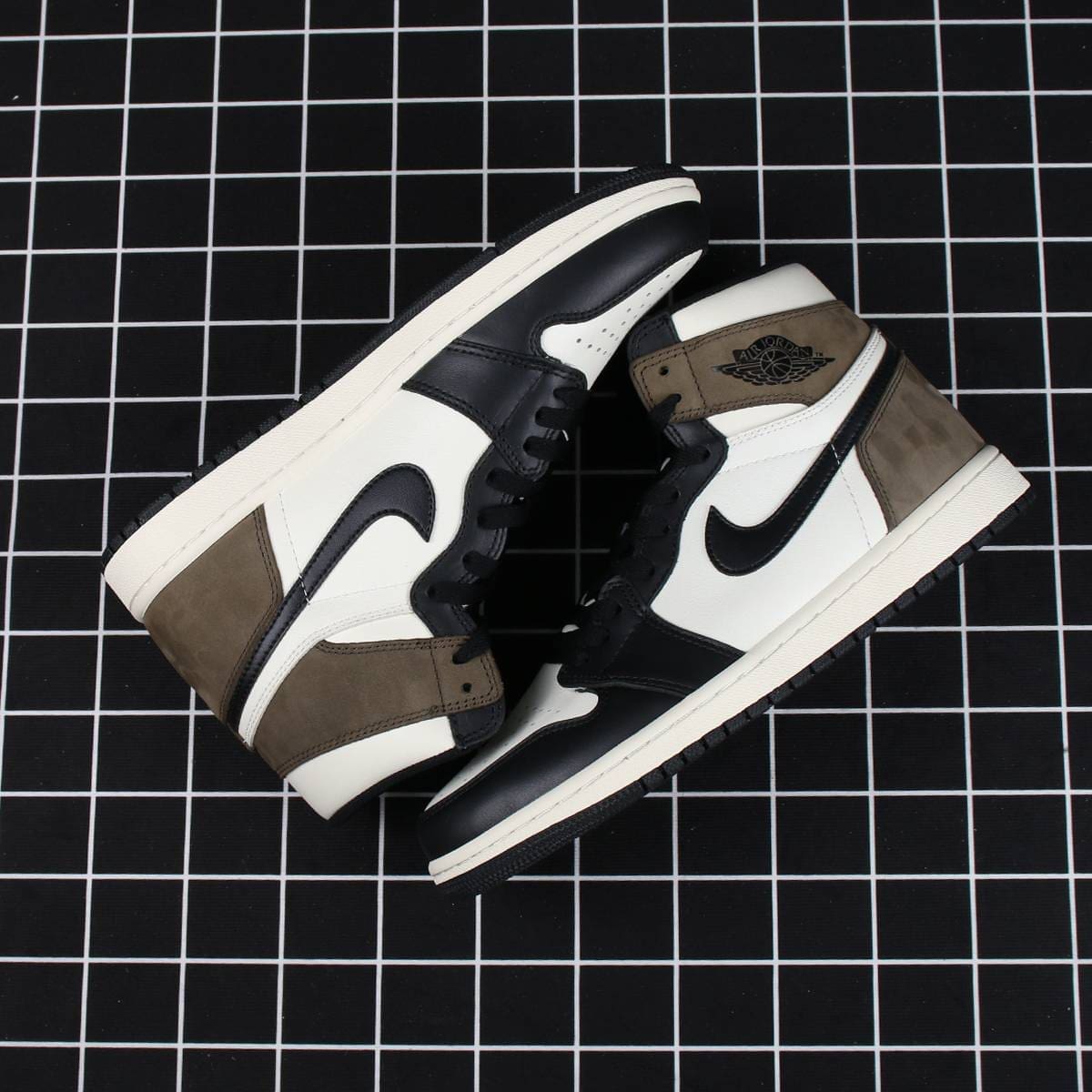 Air Jordan 1 Retro High OG Dark Mocha Replica