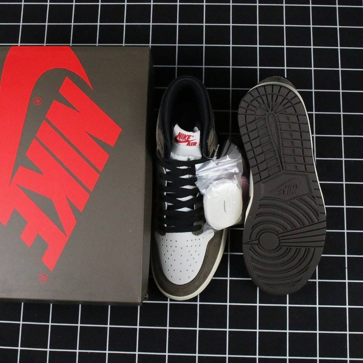 Jordan 1 Retro High Travis Scott Replica