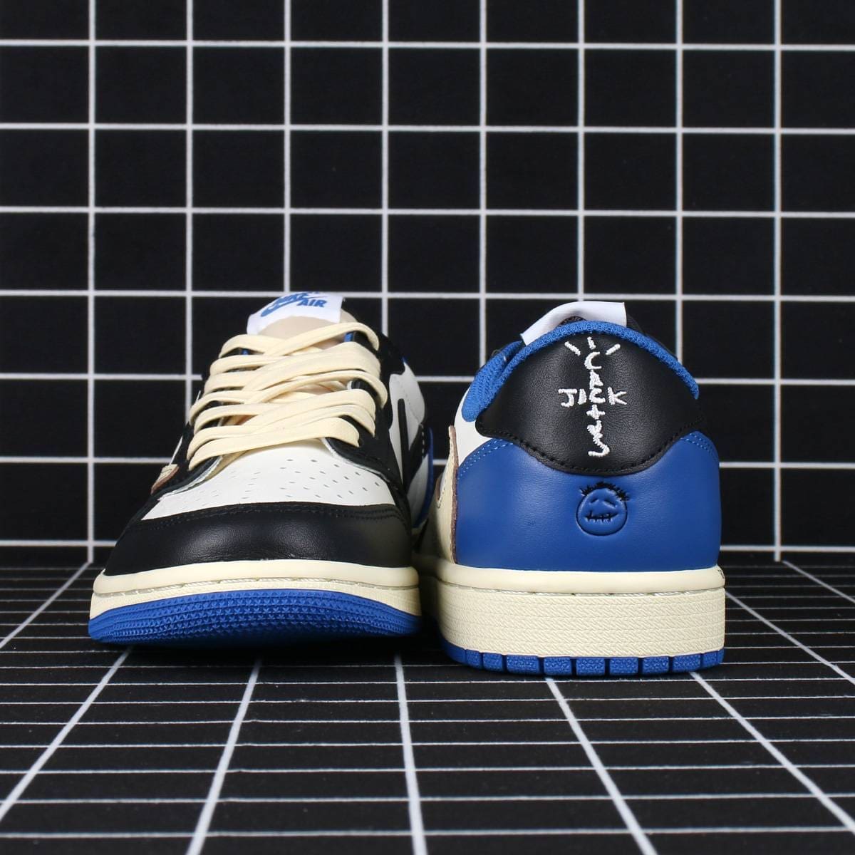 Jordan 1 Retro Low OG SP Fragment x Travis Scott Replica
