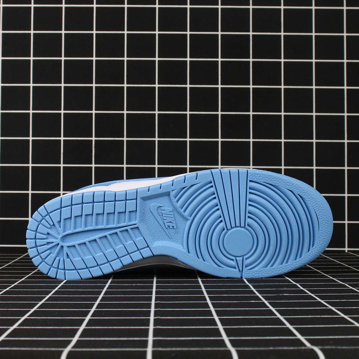 Dunk Low University Blue Replica