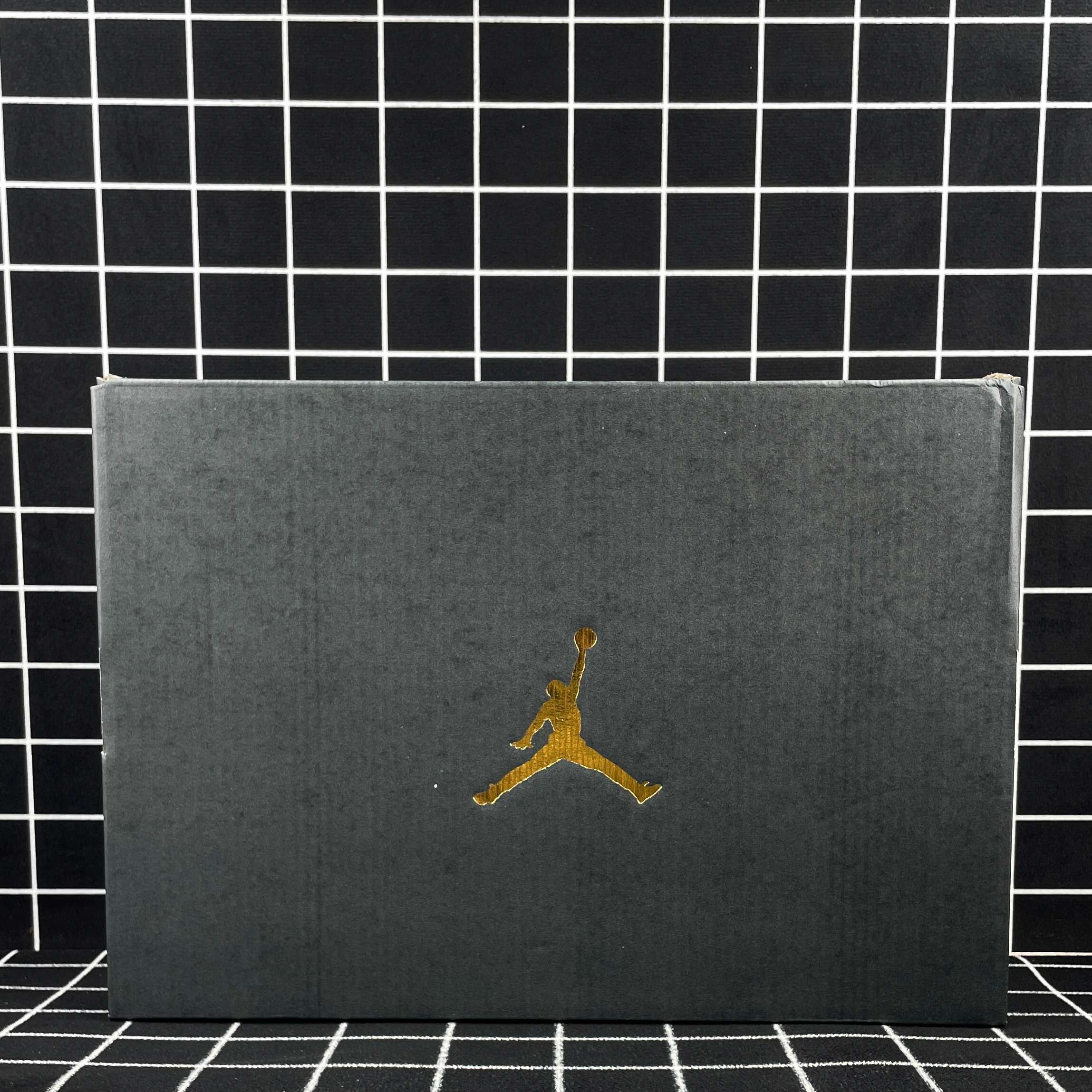 Air Jordan 1 Mid Light Smoke Grey Replica