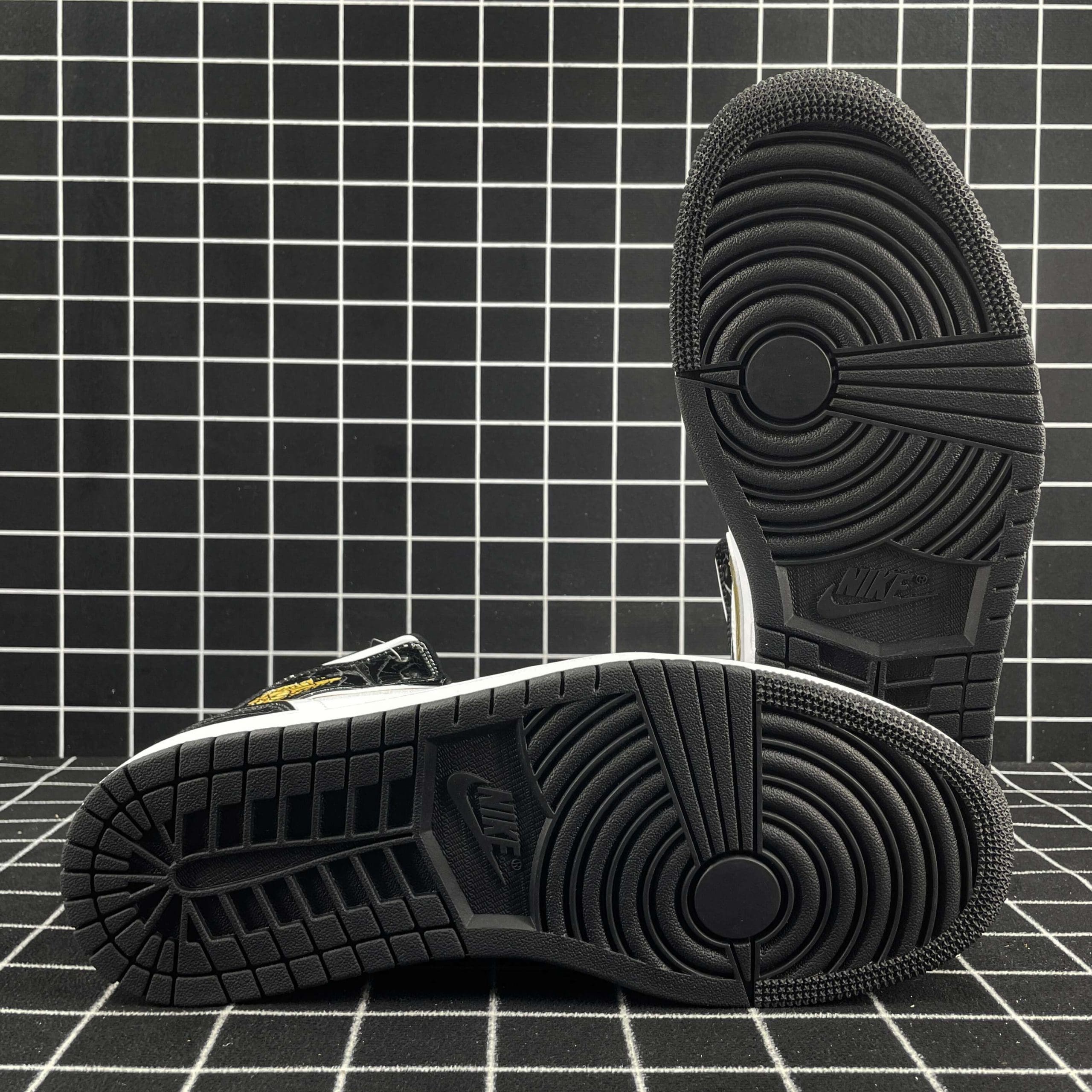 Air Jordan 1 Mid Patent Black Gold Replica