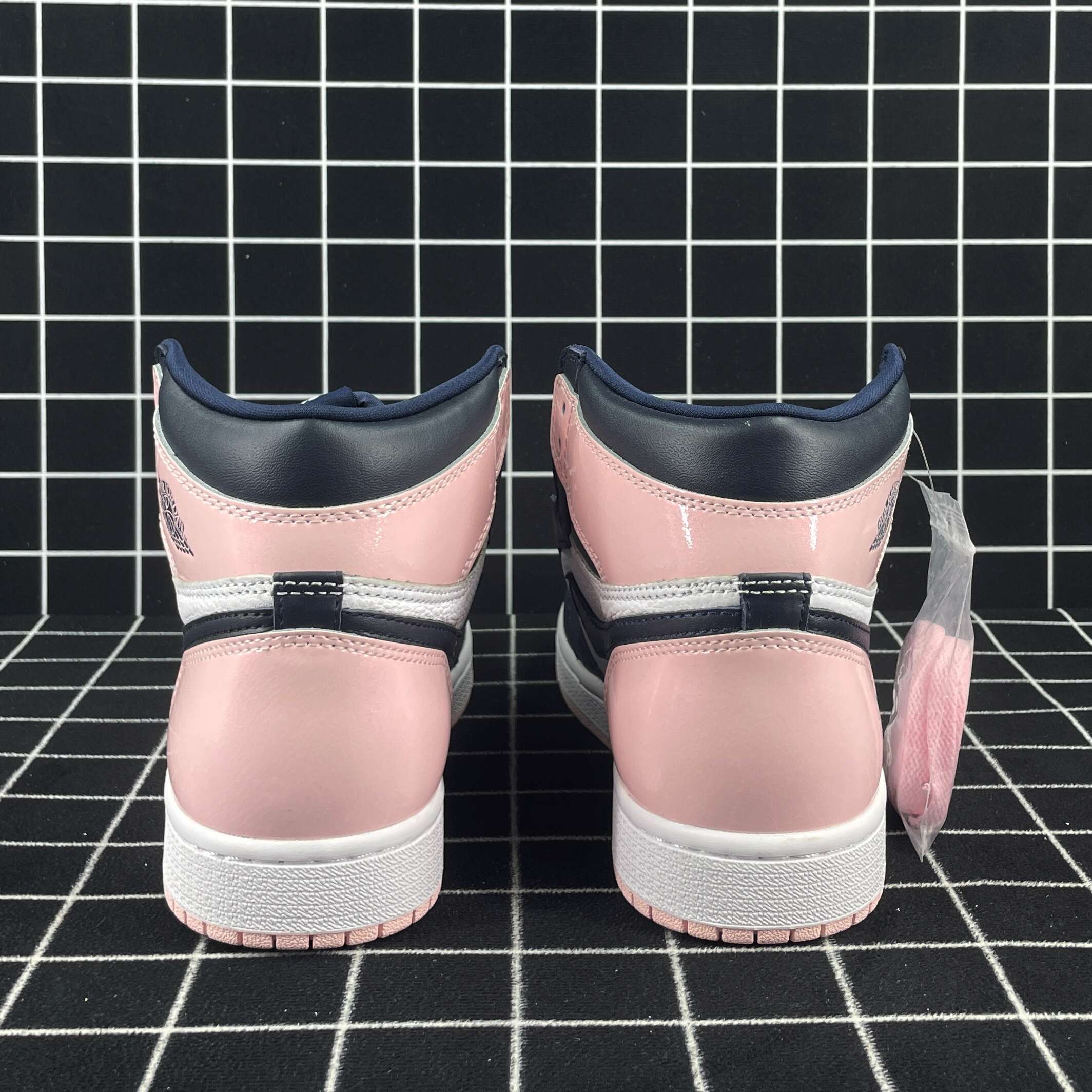 Air Jordan 1 Retro High OG Atmosphere Replica