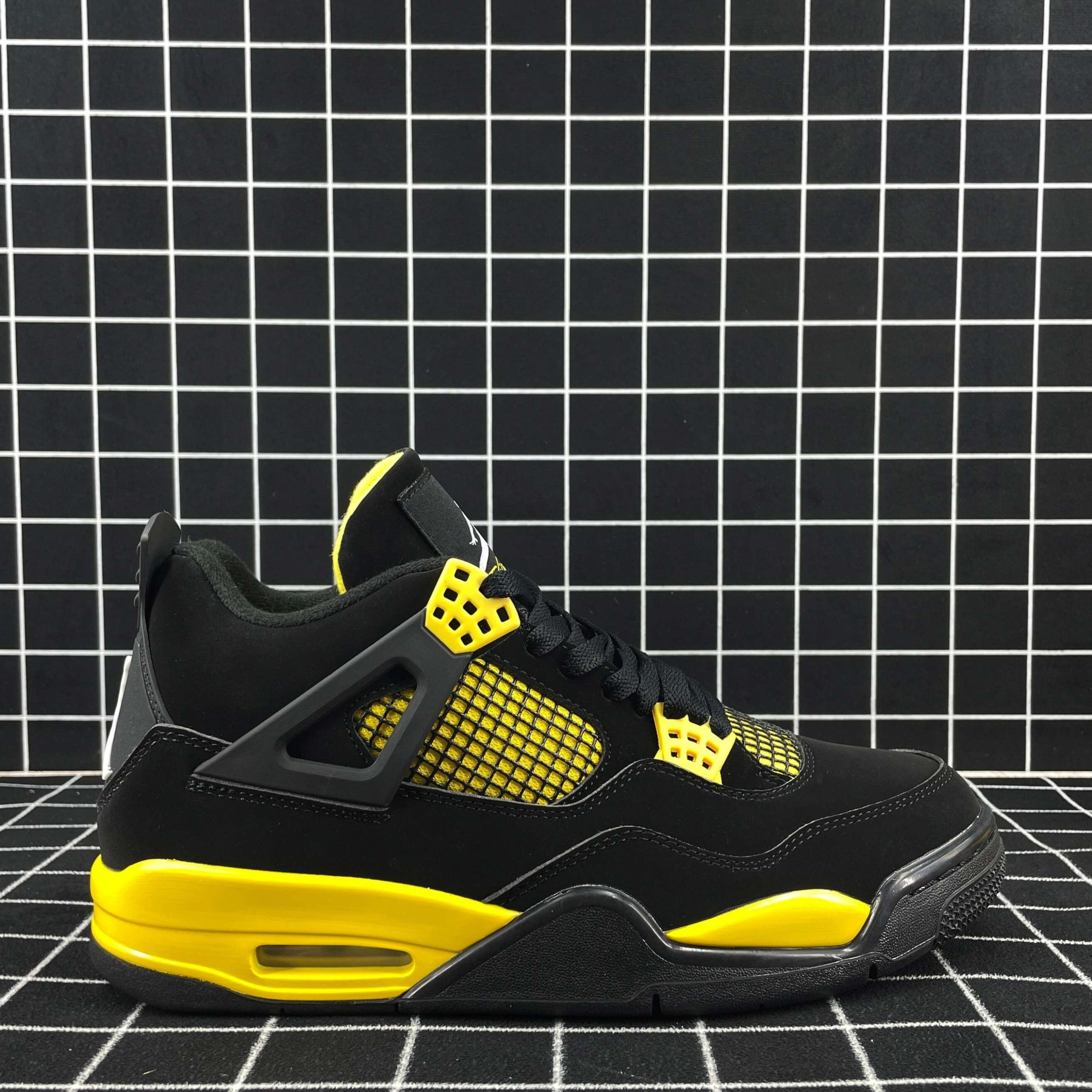 Air Jordan 4 Retro Thunder Replica