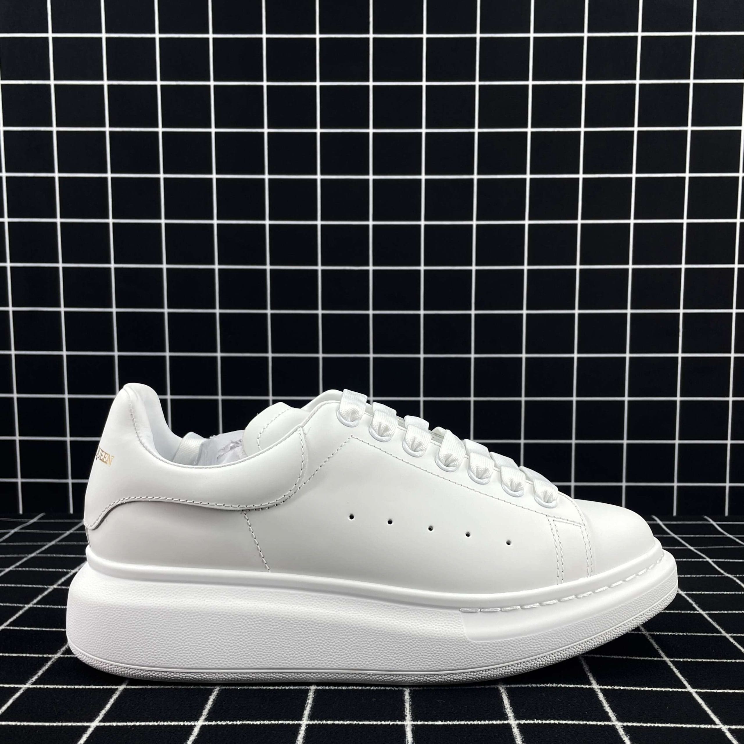 Alexander McQueen Oversized Sneaker White Smooth Calf Leather Replica