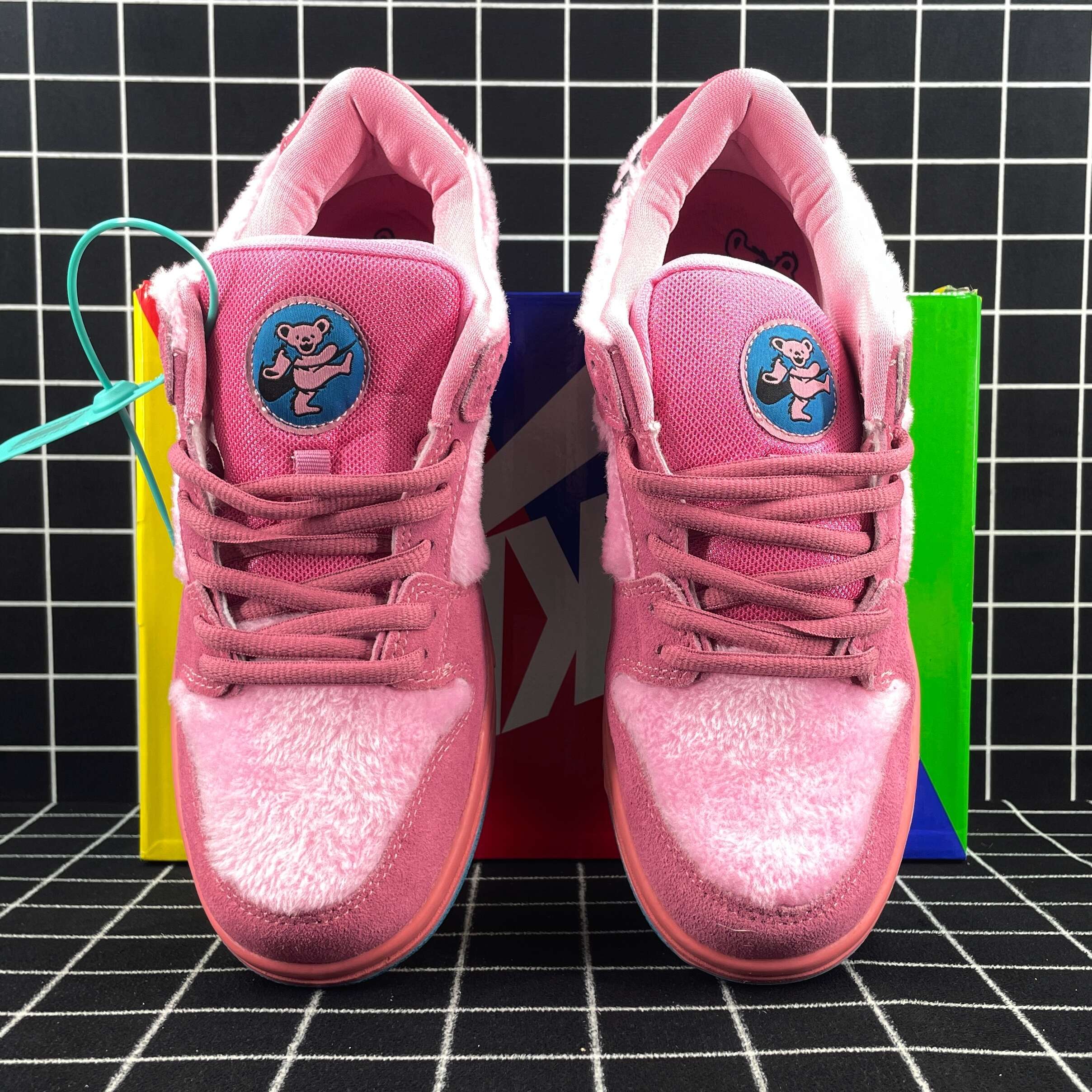 Grateful Dead x Dunk Low SB Pink Bear Replica