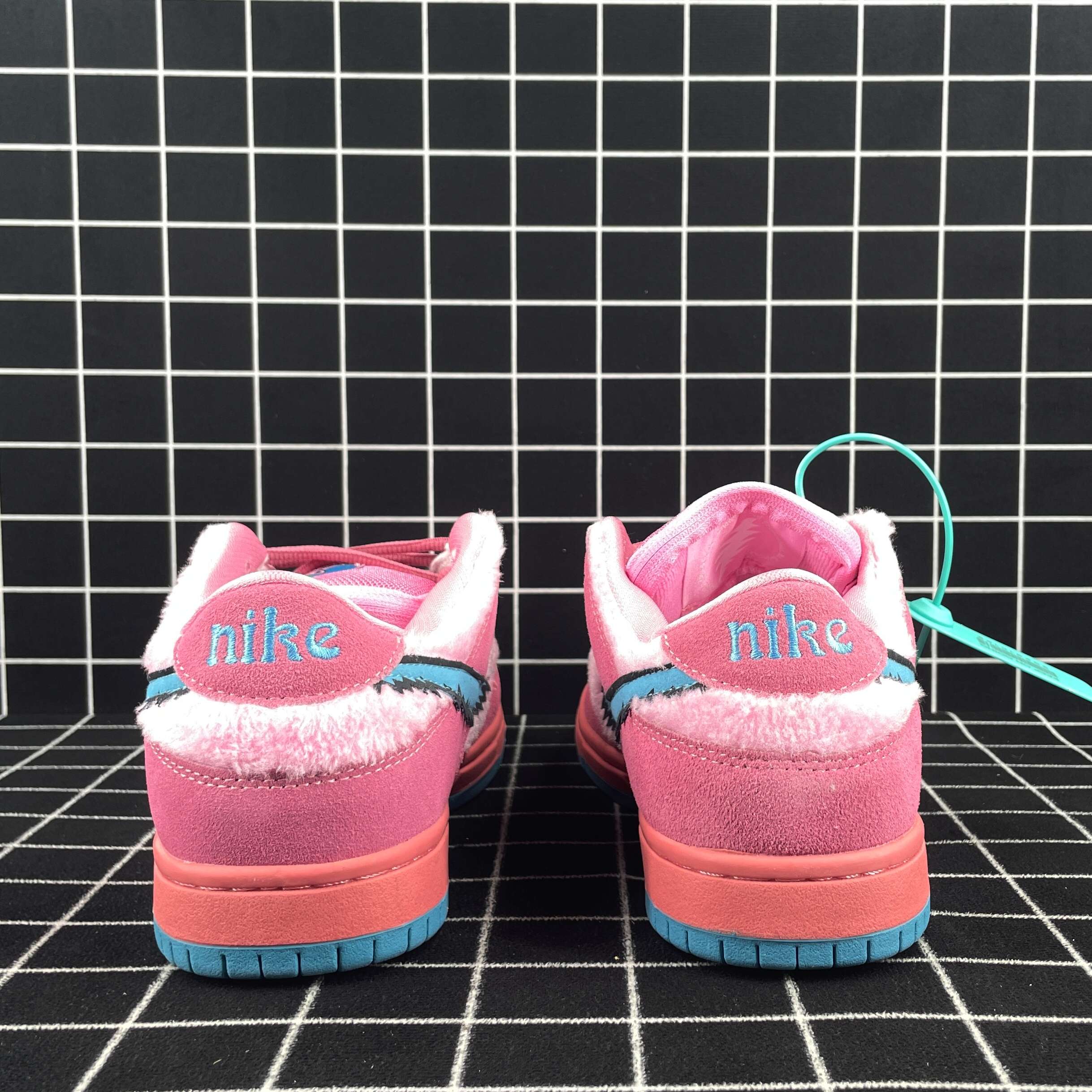 Grateful Dead x Dunk Low SB Pink Bear Replica