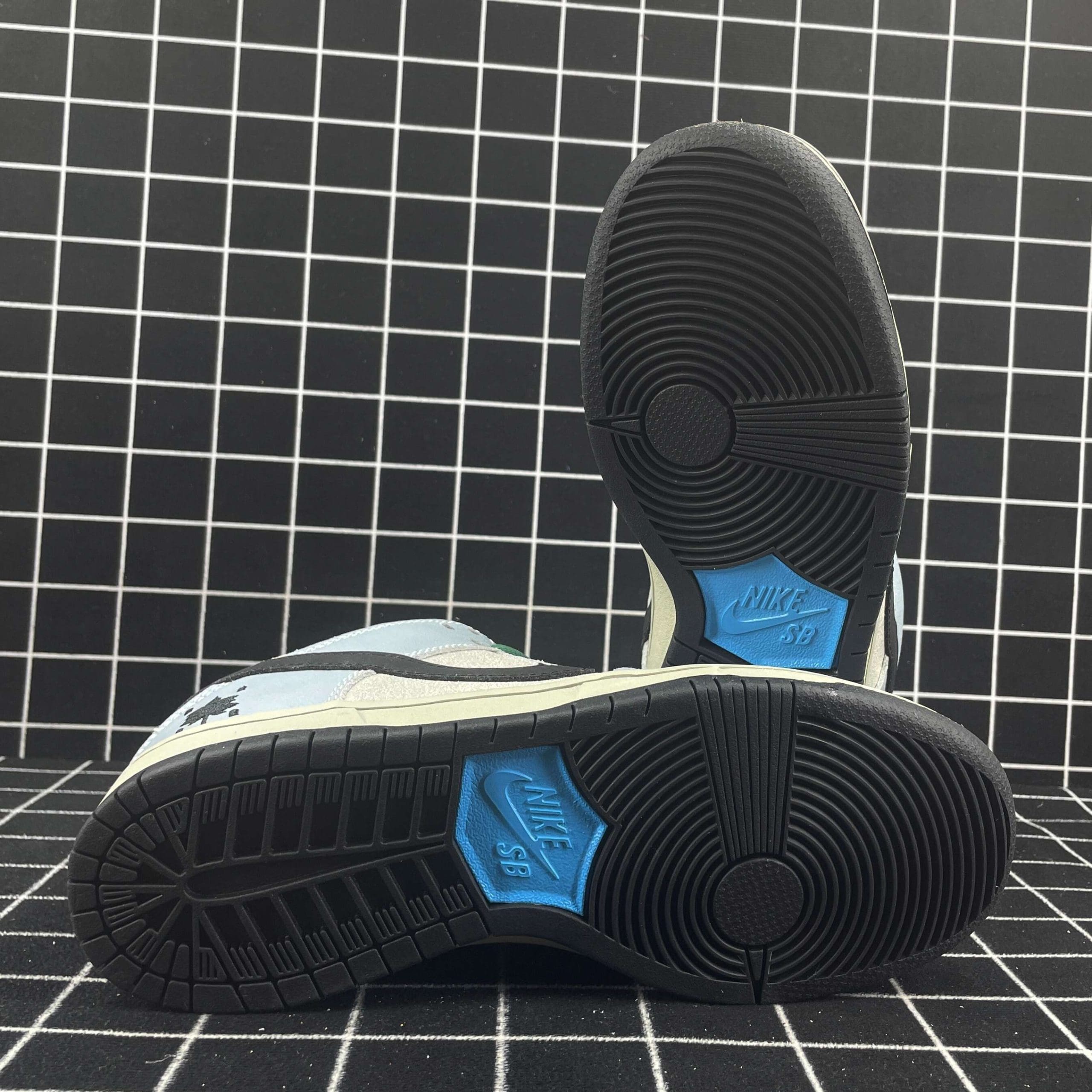 Nike Dunk SB Low Maple Leaf Central Park Replica