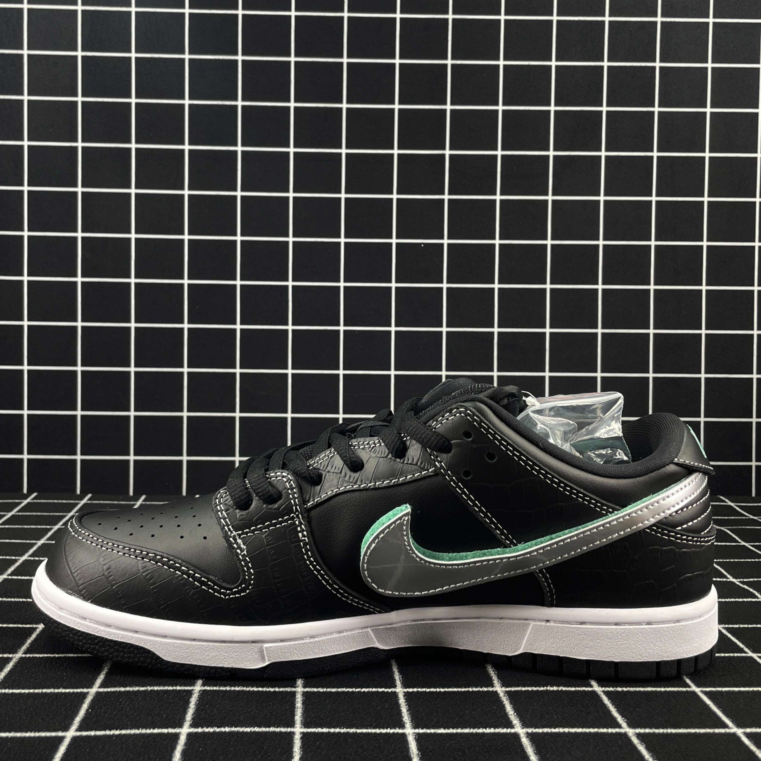 nike sb dunk low Di*m*nd s*pply co black Di*m*nd replica