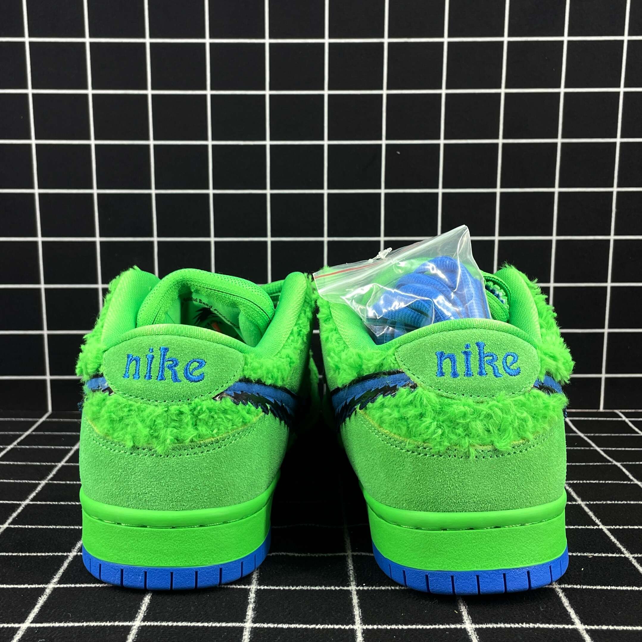 Nike SB Dunk Low Grateful Dead Bears Green Replica