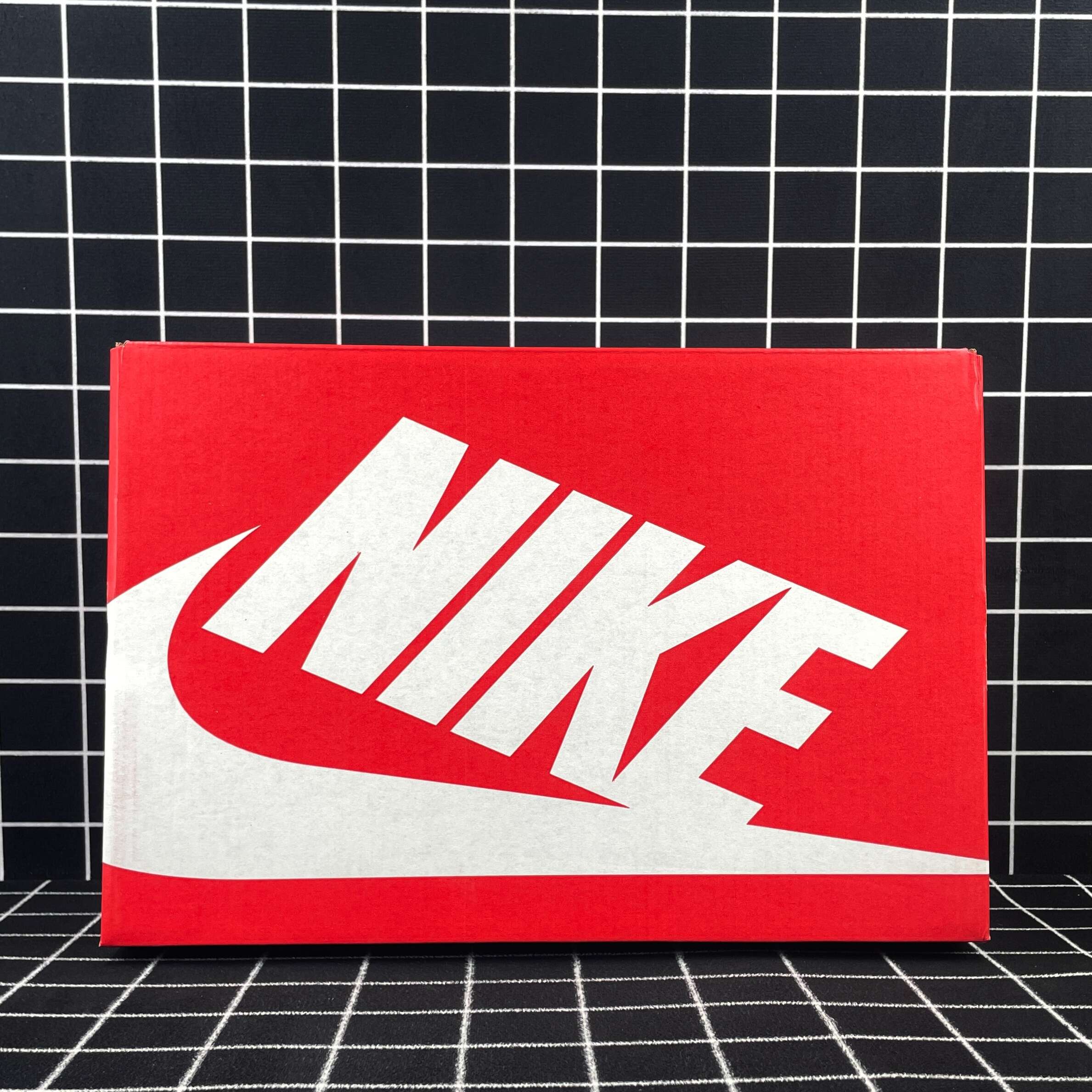 Nike SB Dunk Low Green Glow Replica