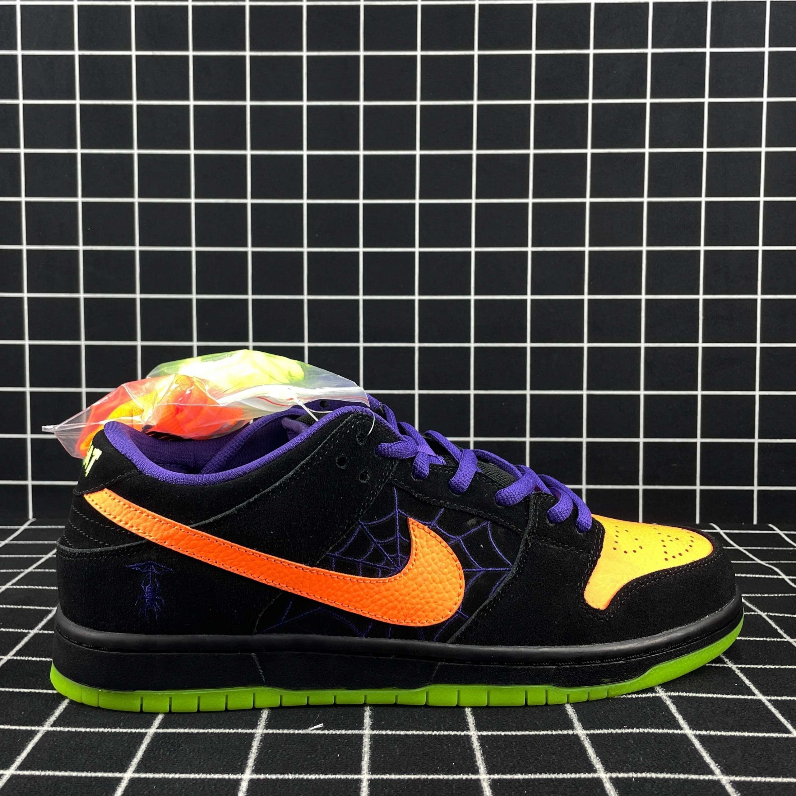 Dunk Low SB Night of Mischief Replica