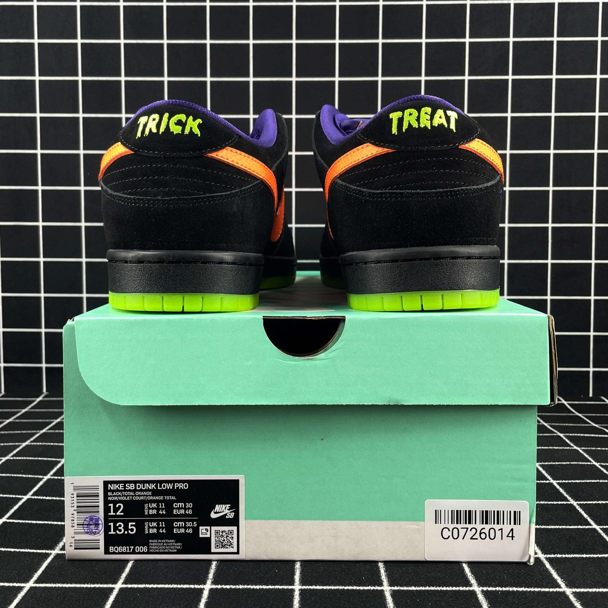 Dunk Low SB Night of Mischief Replica