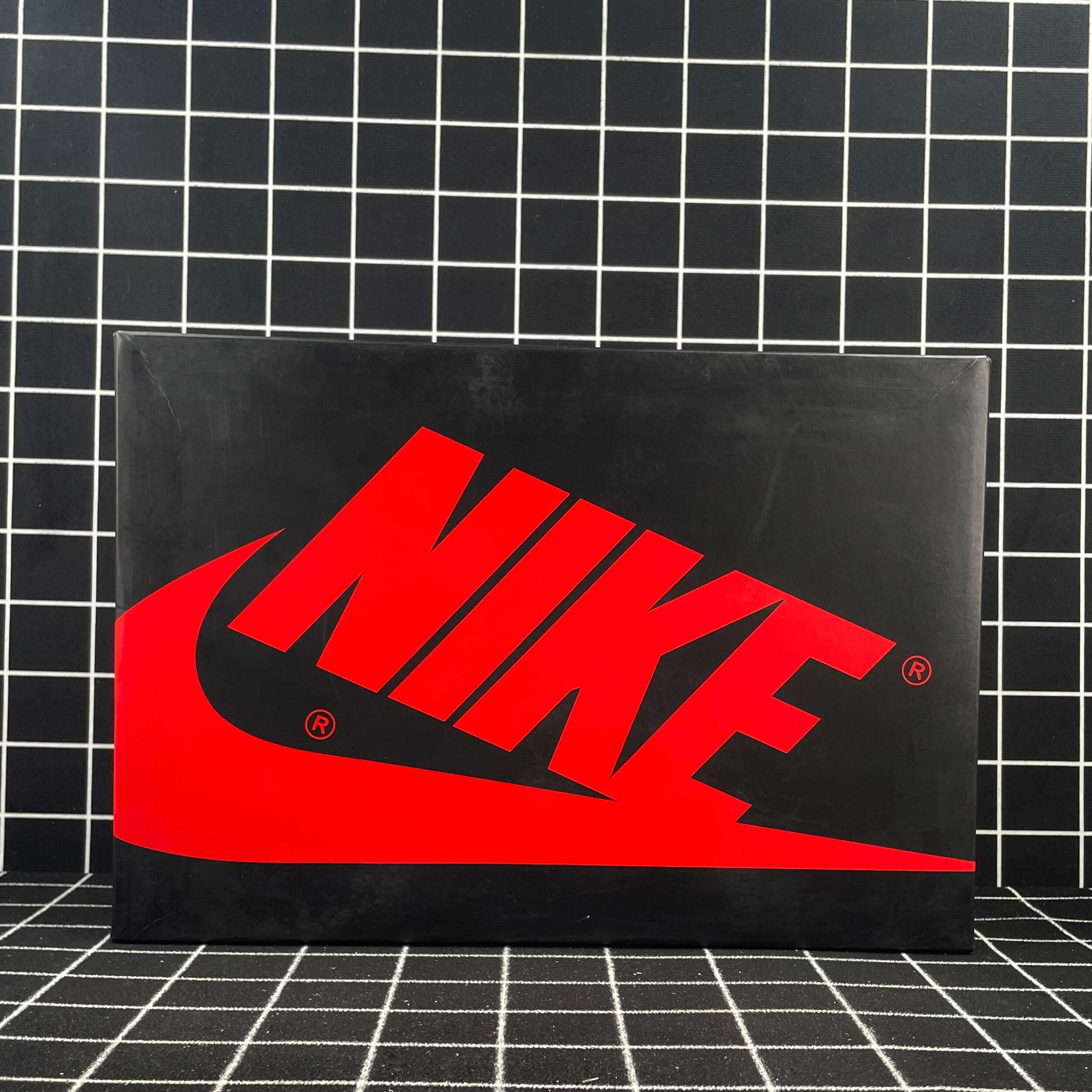 Special Offer Air Jordan 1 Retro High OG Royal Toe Replica