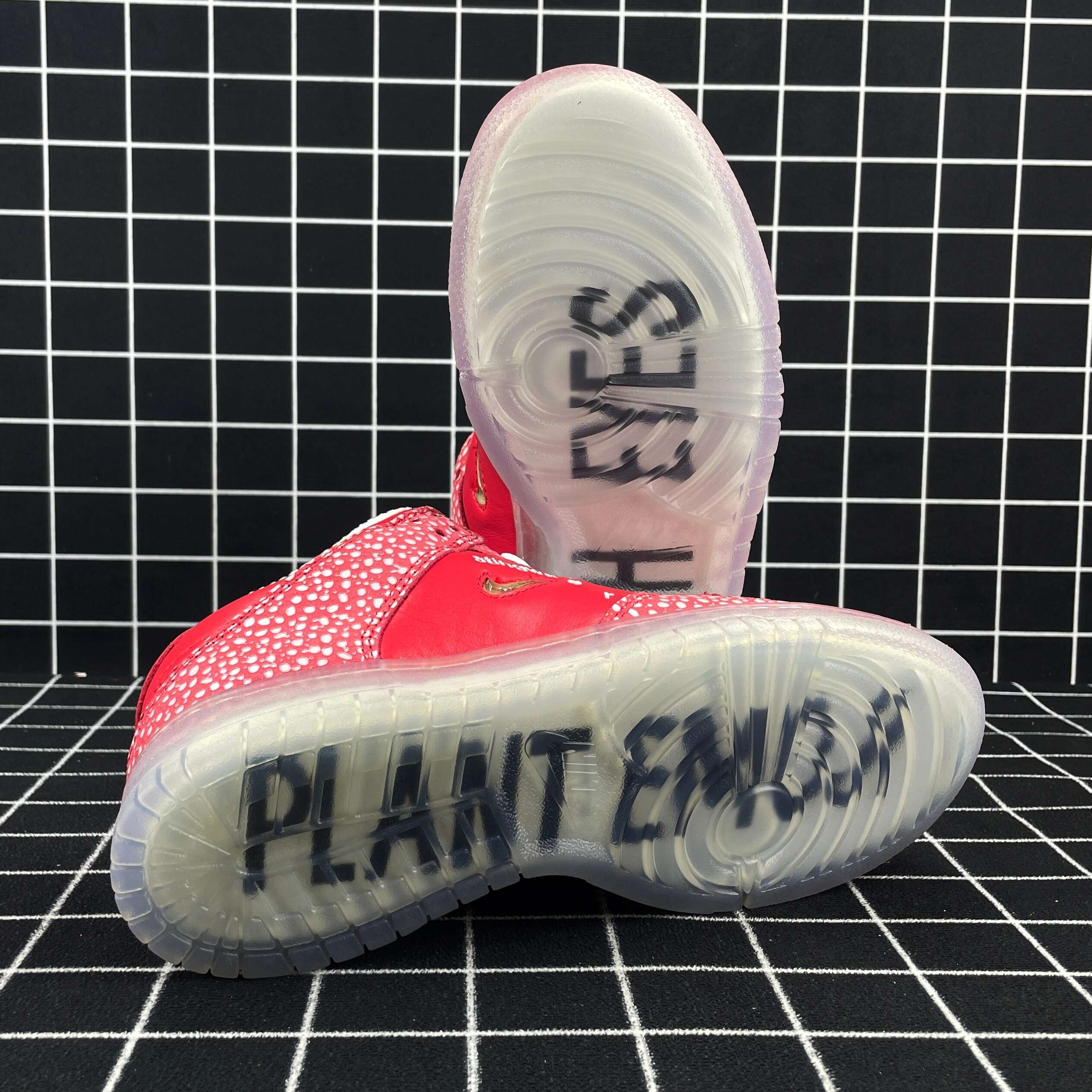 Stingwater x Nike SB Dunk Low Replica