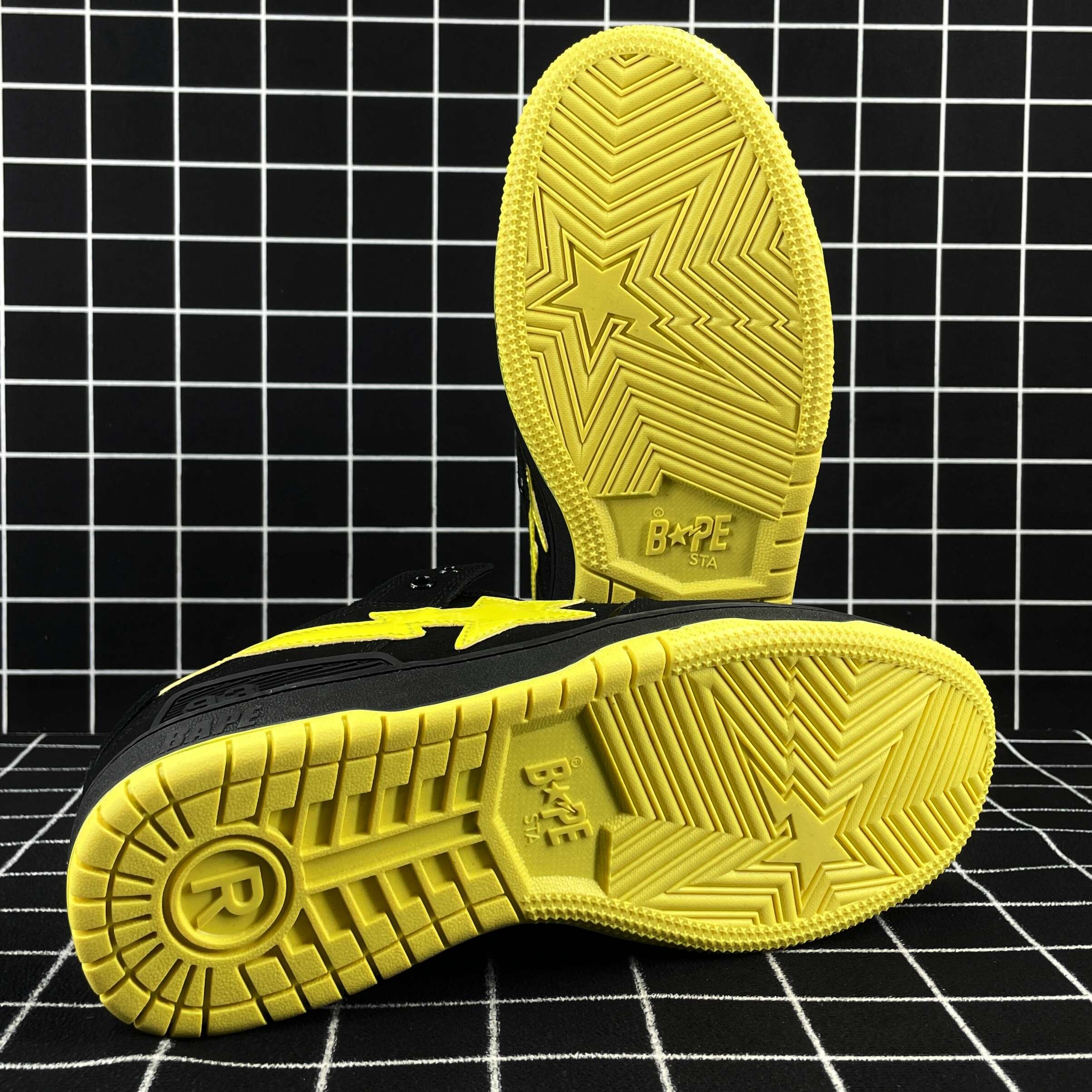 Bapesta Suede Black Replica