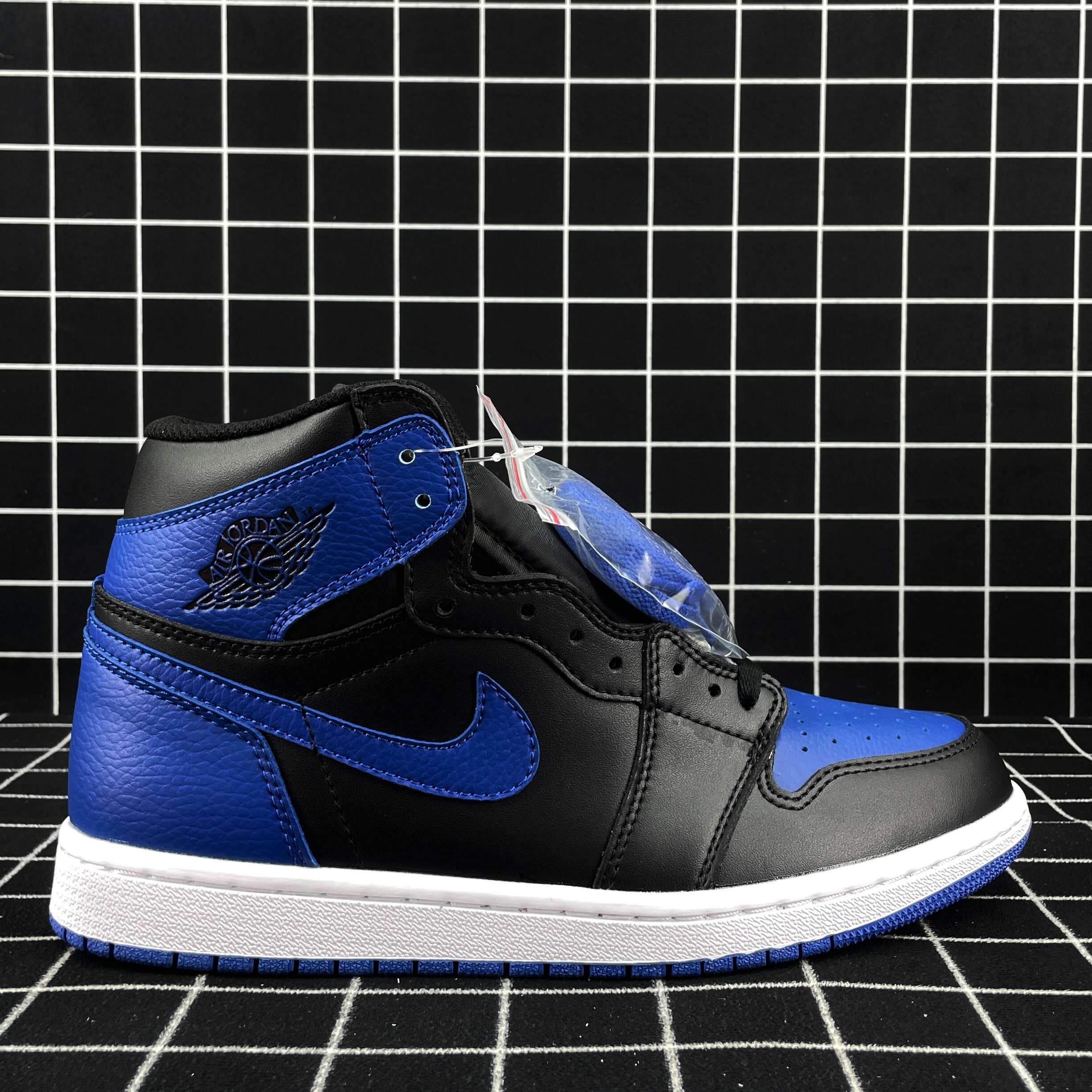 Jordan 1 Retro High Royal 2017 Replica
