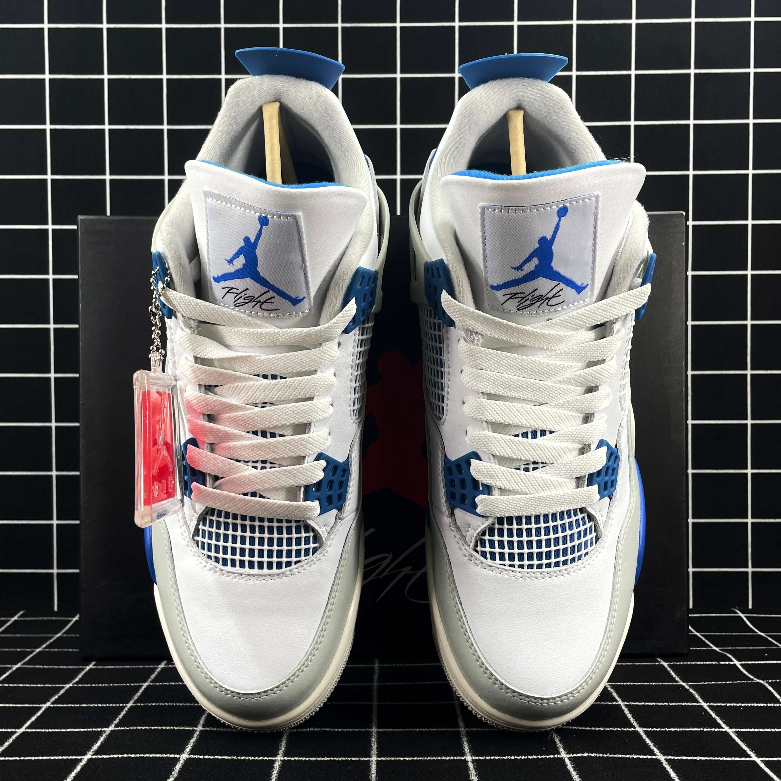 Jordan 4 Retro Military Blue 2012