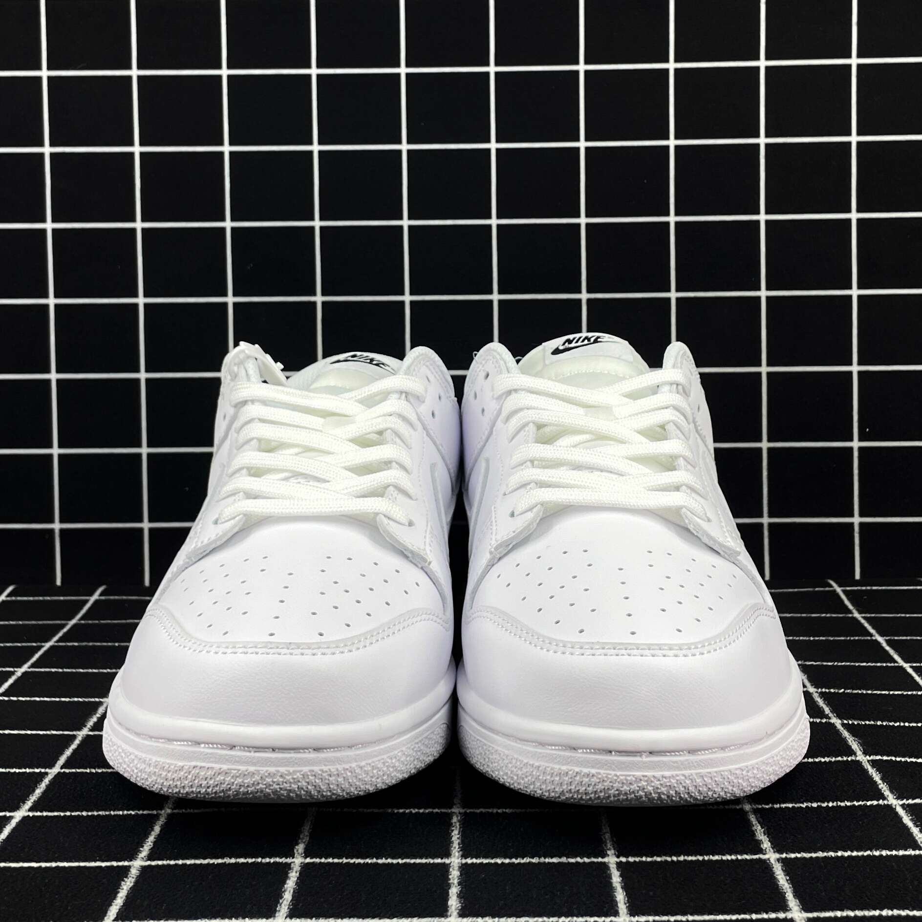 Nike Dunk Low Triple White Replica