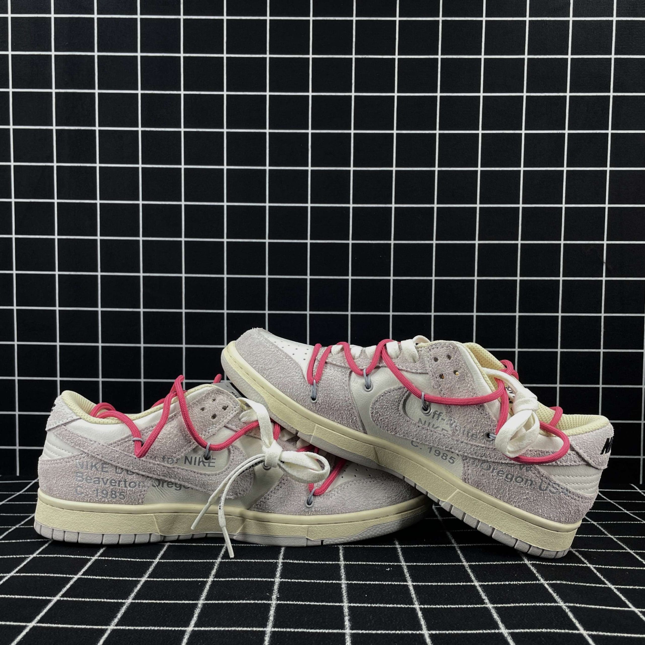 Nike Dunk Low Lot 17 of 50 Replica