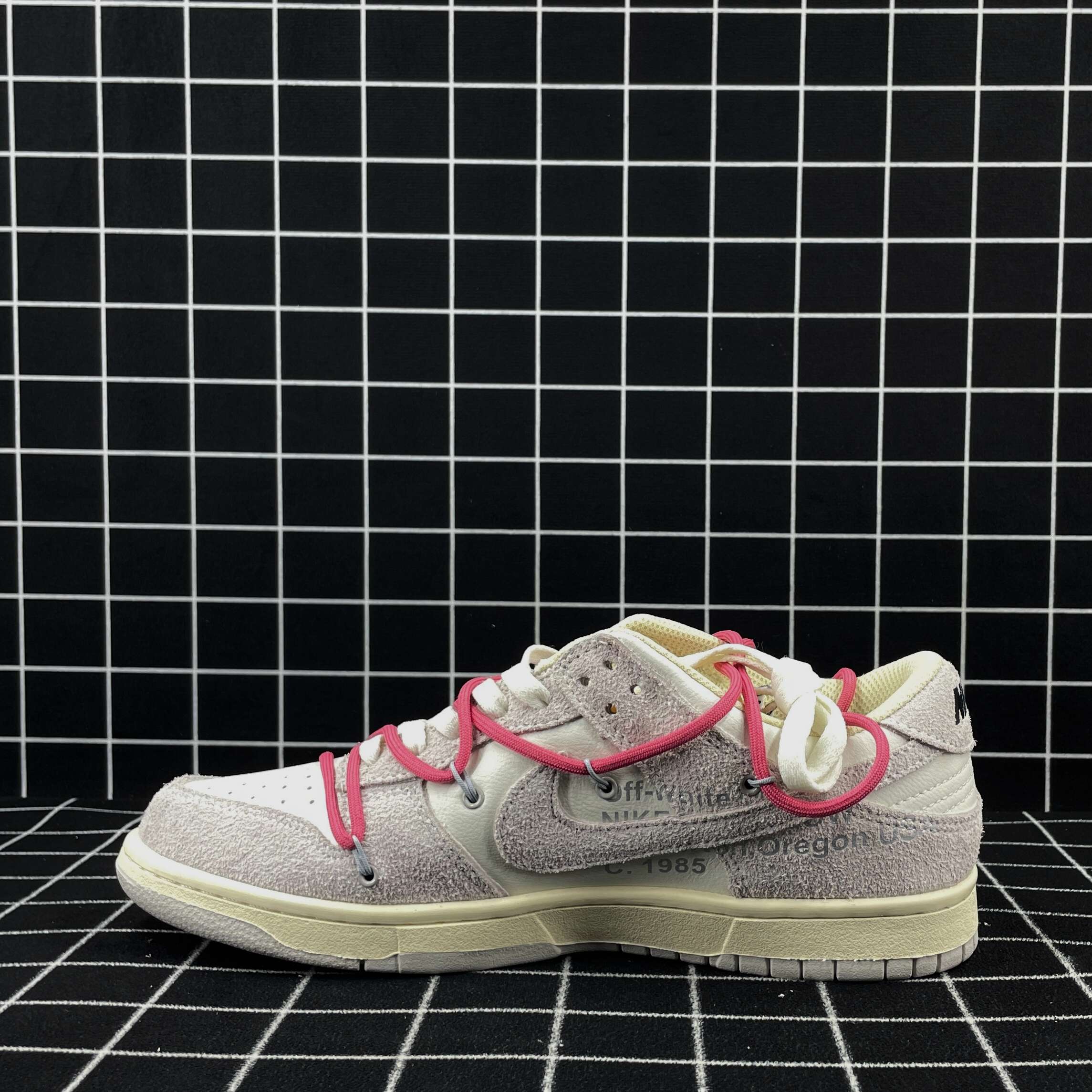 Nike Dunk Low Lot 17 of 50 Replica