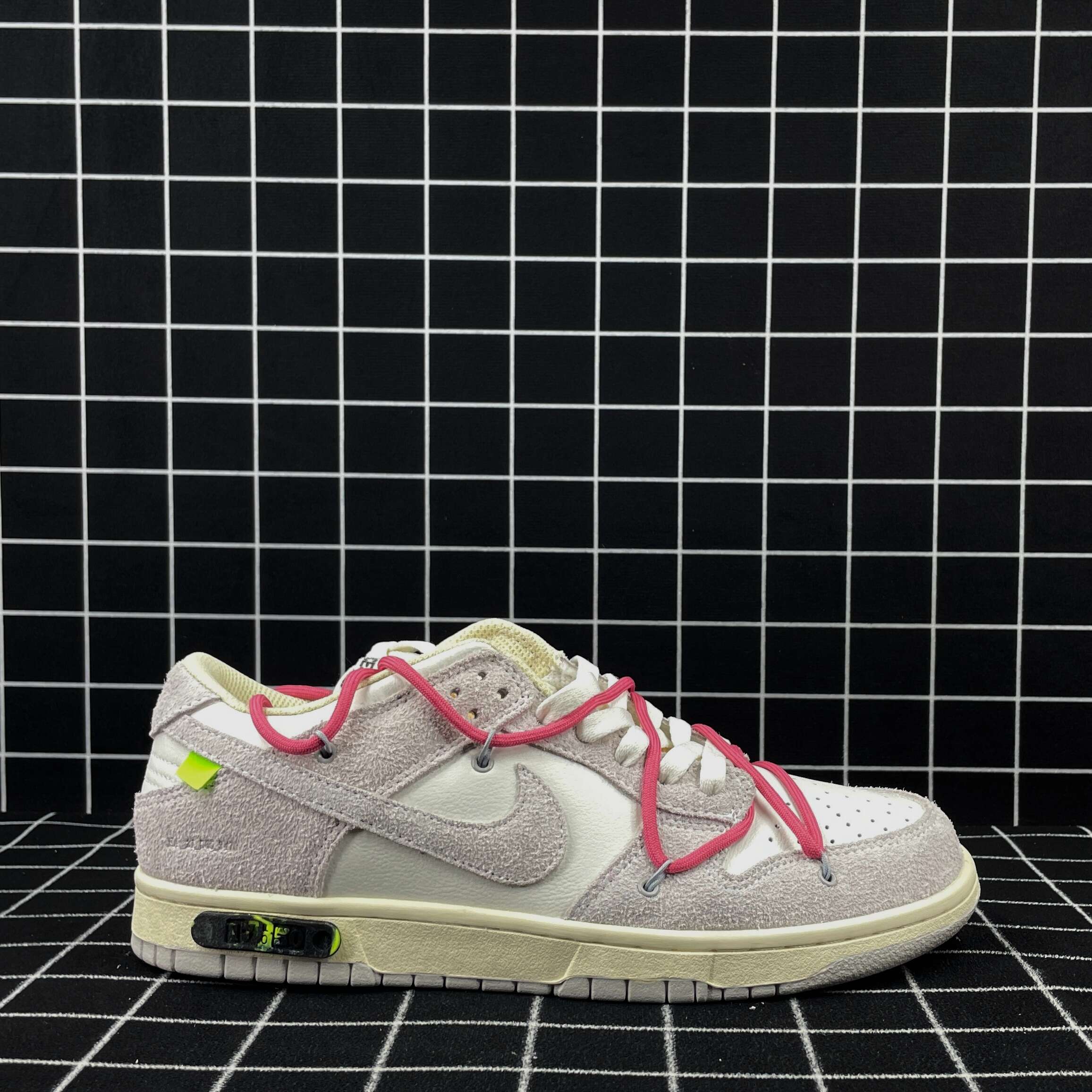 Nike Dunk Low Lot 17 of 50 Replica