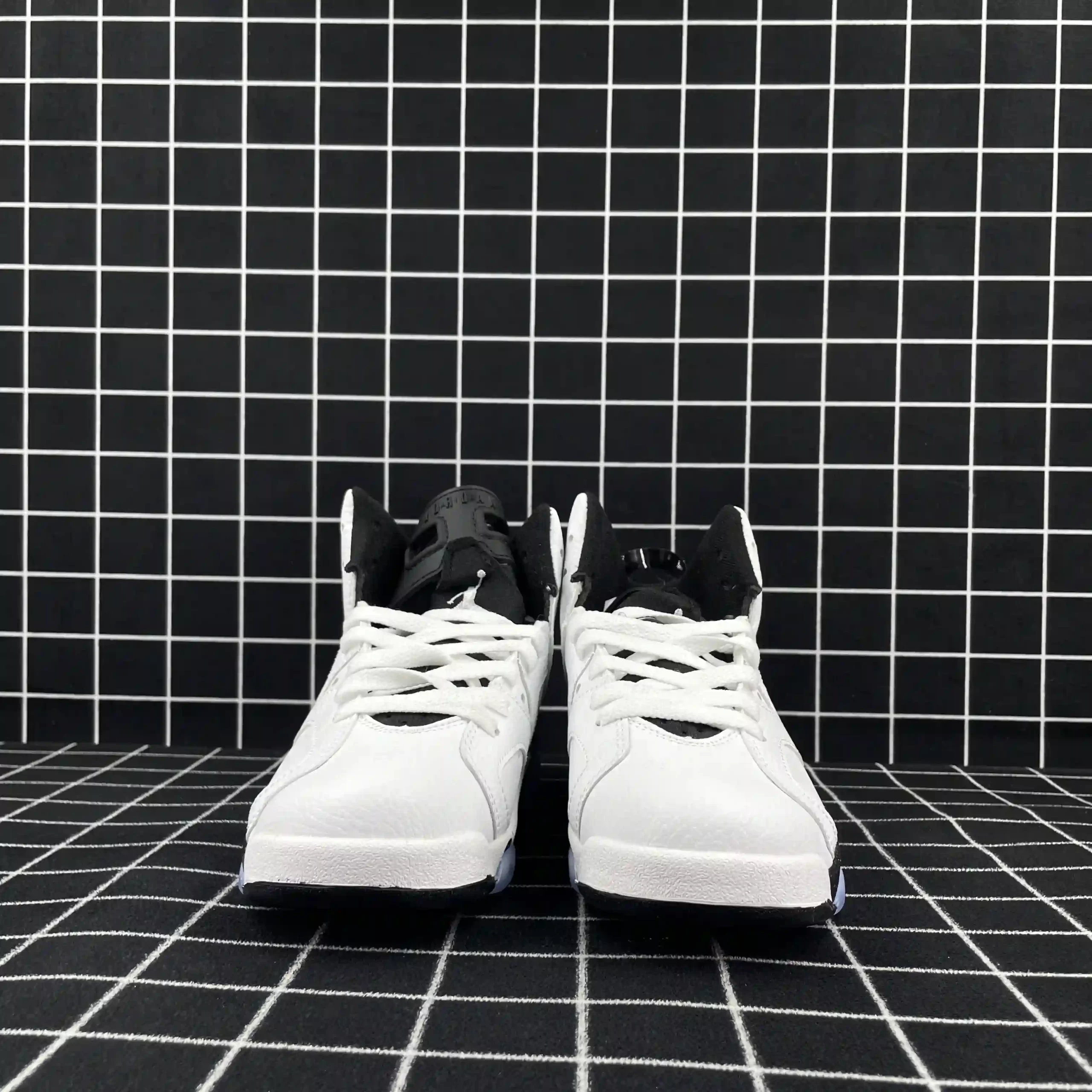 Air Jordan 6 Reverse Oreo Replica