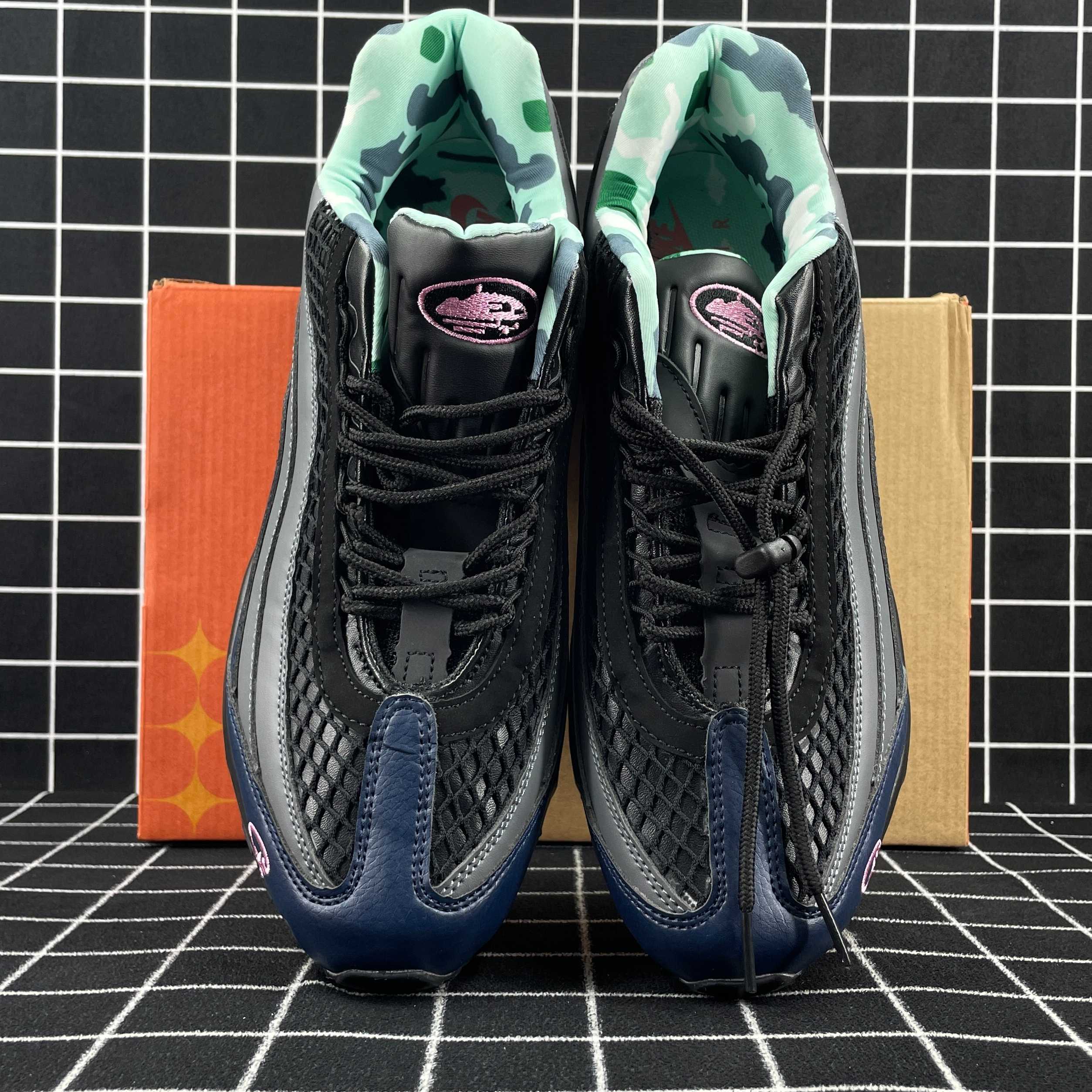 Nike Air Max 95 SP Corteiz Pink Beam Replica