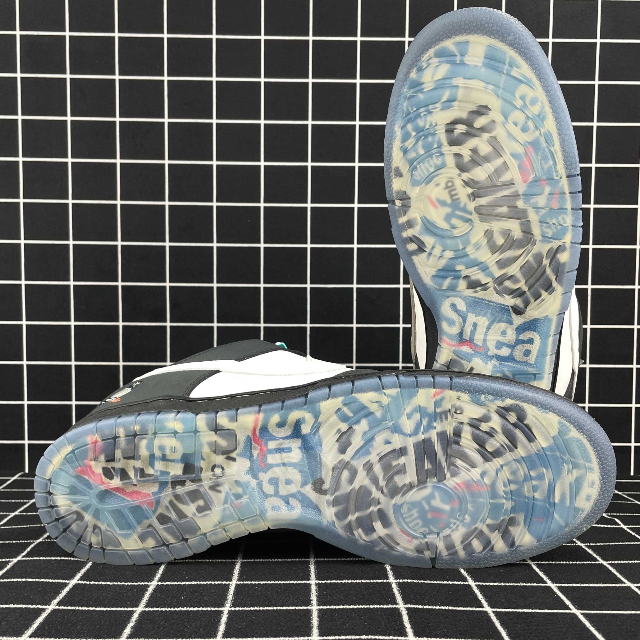 Nike SB Dunk Low Staple Panda Pigeon Replica