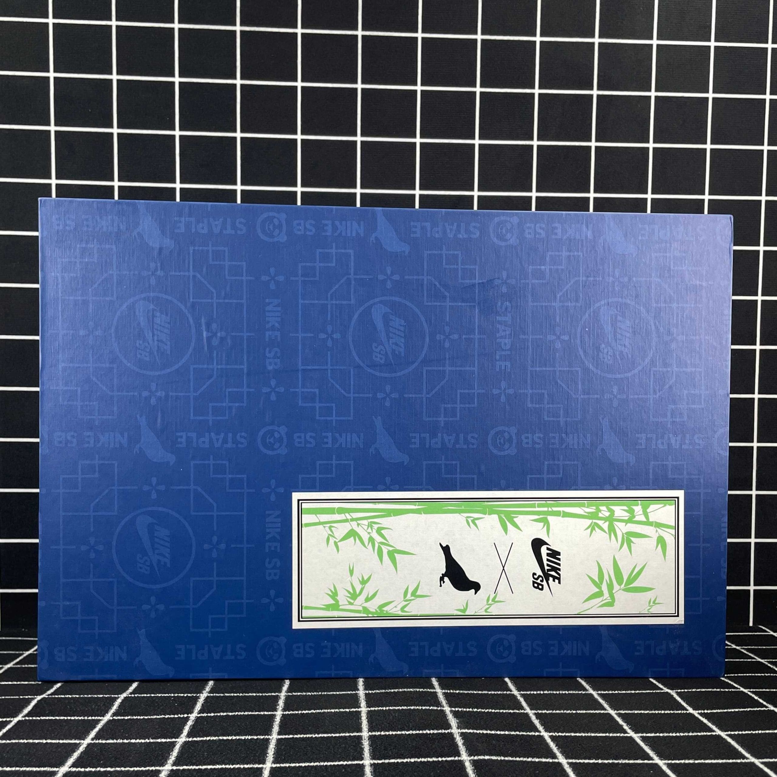 Nike SB Dunk Low Staple Panda Pigeon Replica