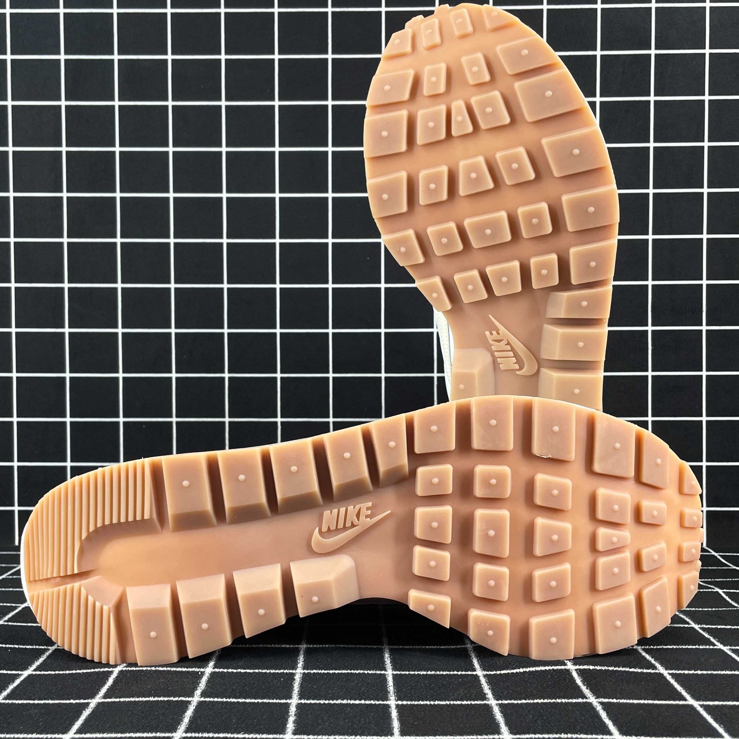 Nike VaporWaffle Sacai Sail Gum Replica