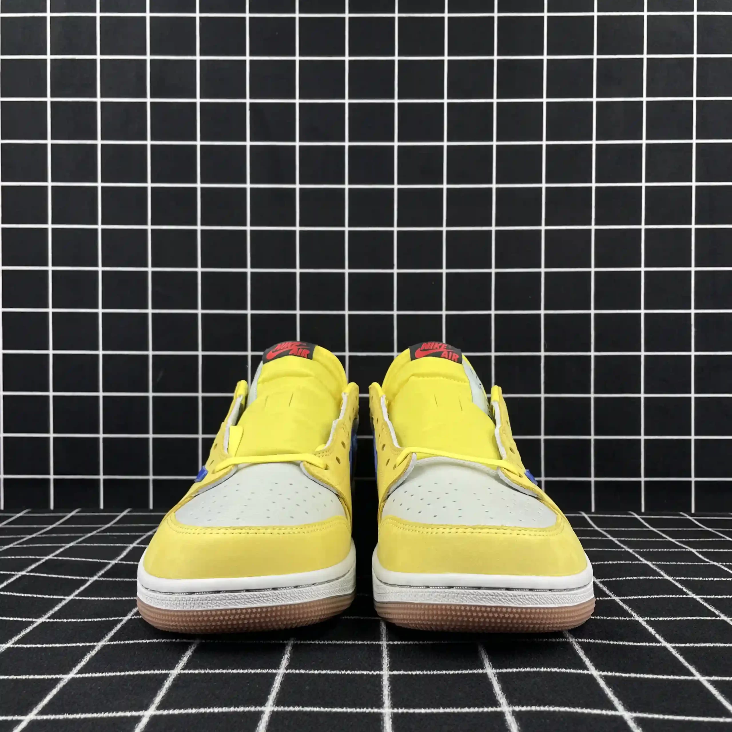 Travis Scott x Air Jordan 1 Low OG Canary Replica