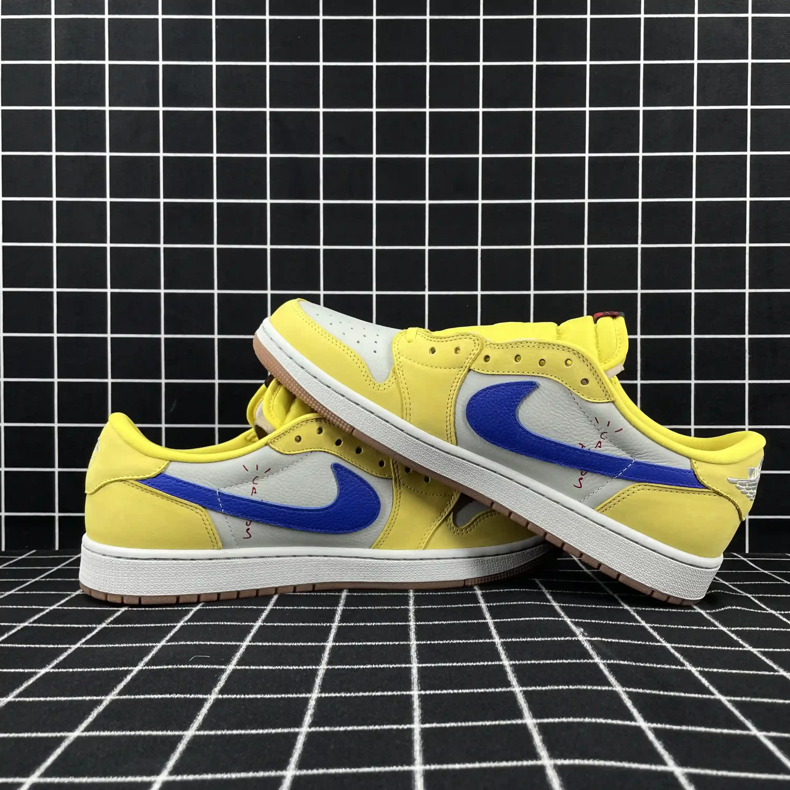 Travis Scott x Air Jordan 1 Low OG Canary Replica