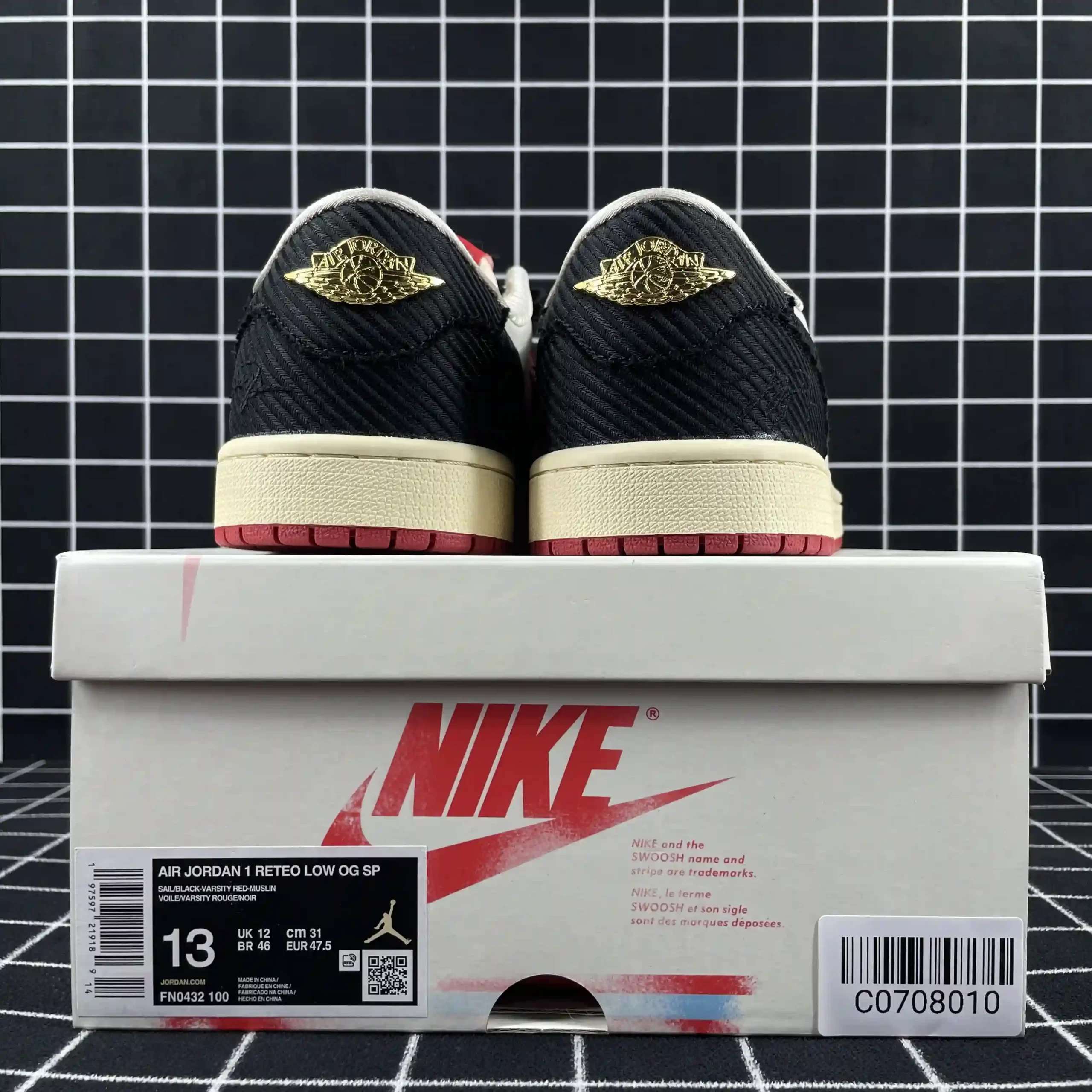 Jordan 1 Retro Low OG Trophy Room Away Replica