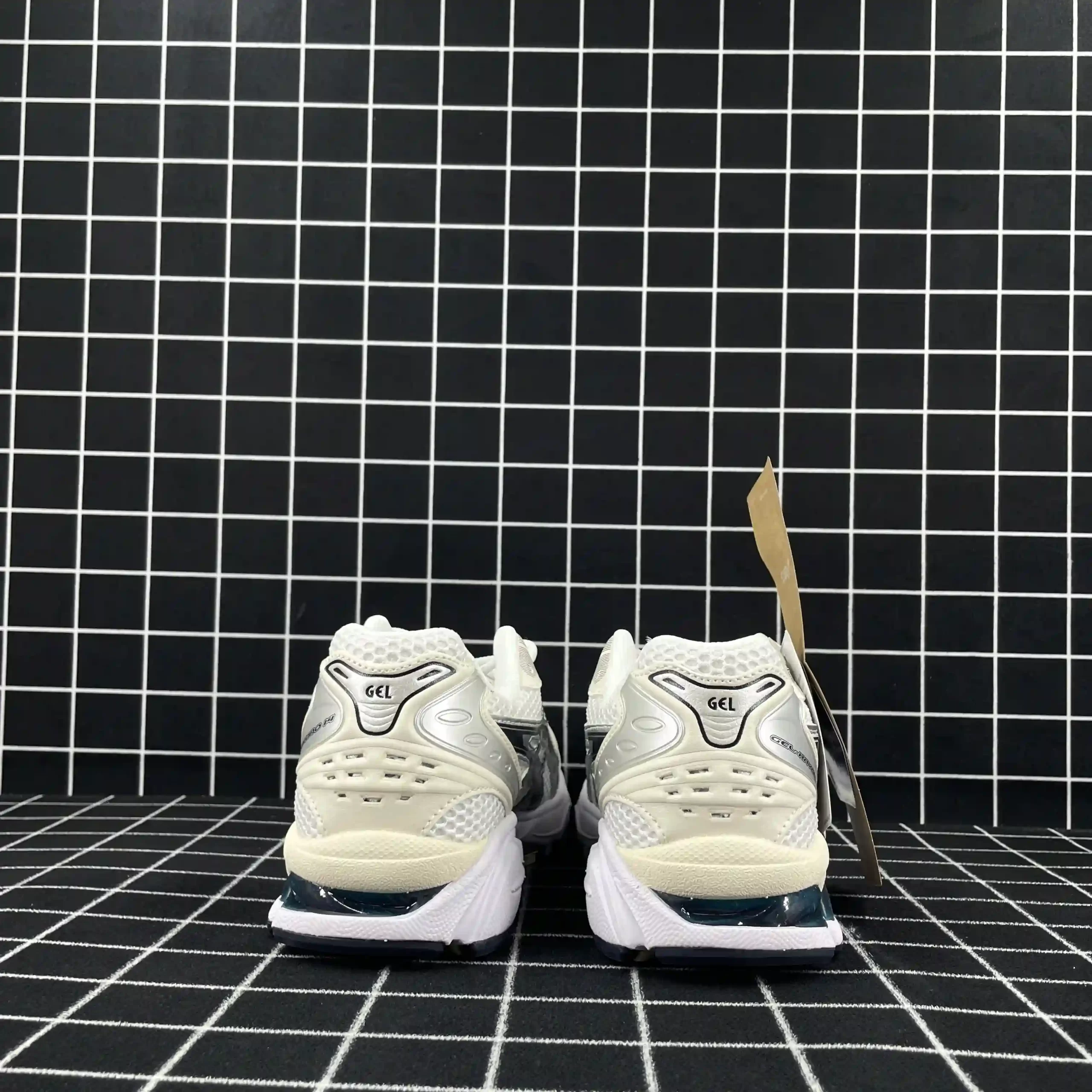 As*ic*s gel kayano 14 white midnight