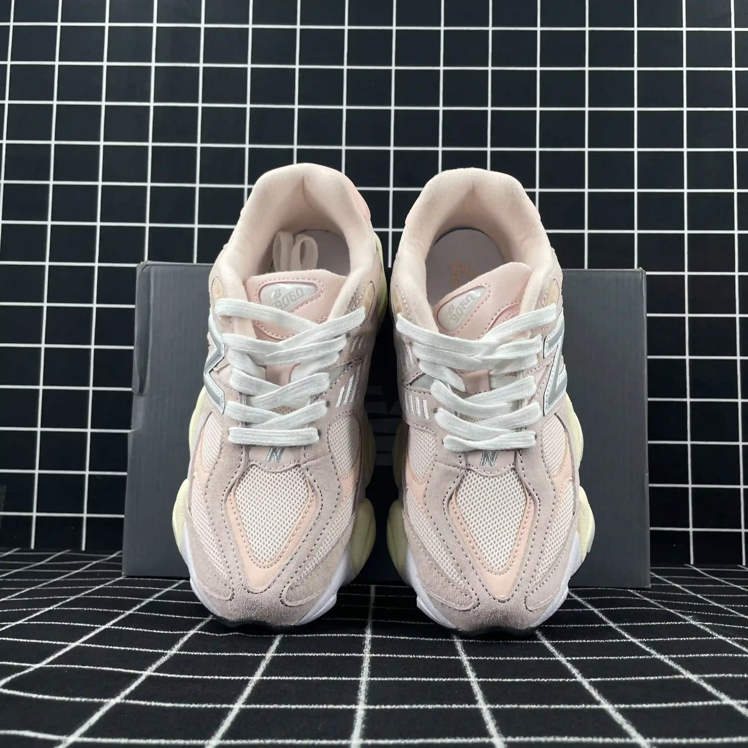 New Balance 9060 Crystal Pink