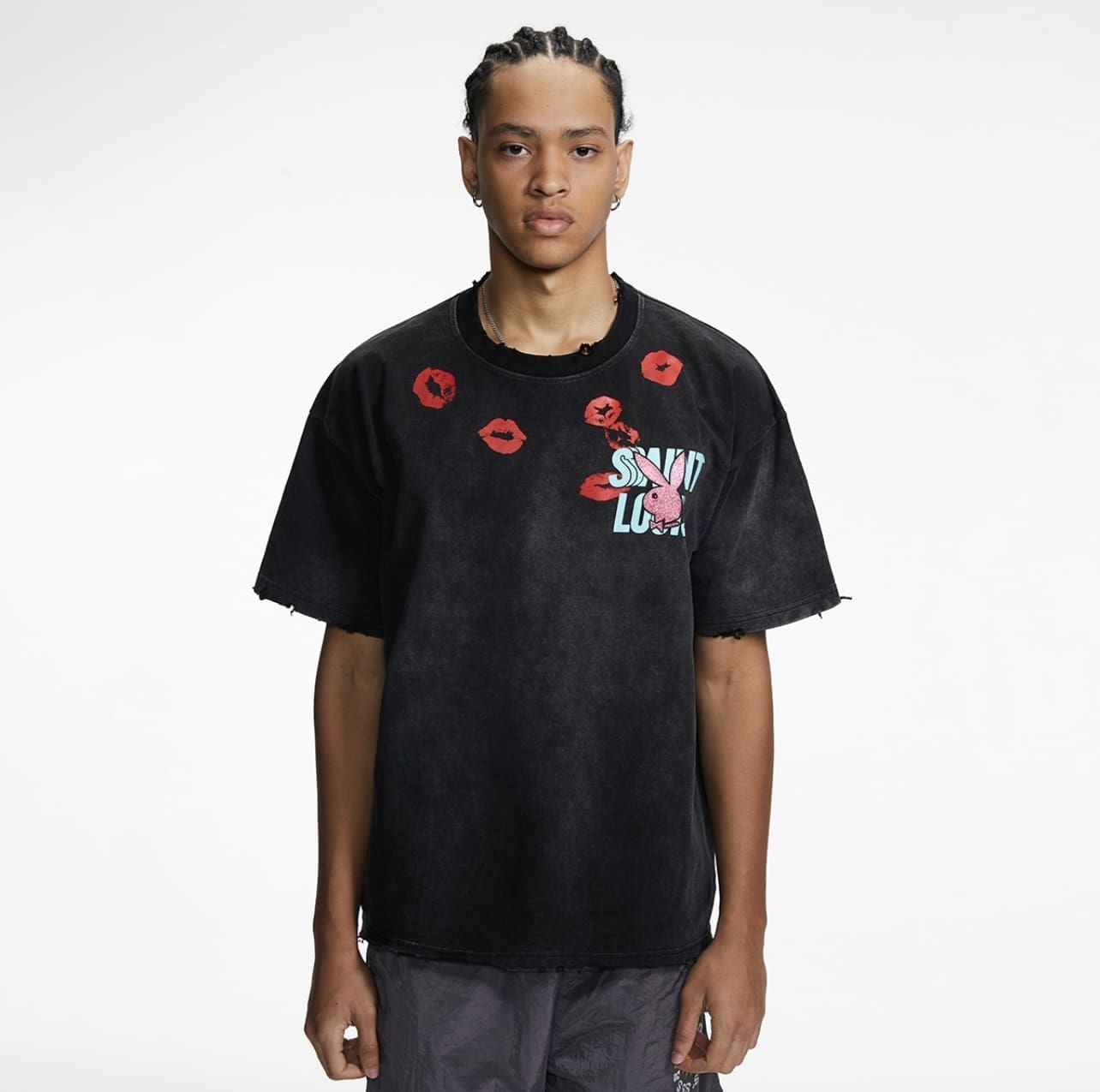 sssaint L**is washed gray lip tee