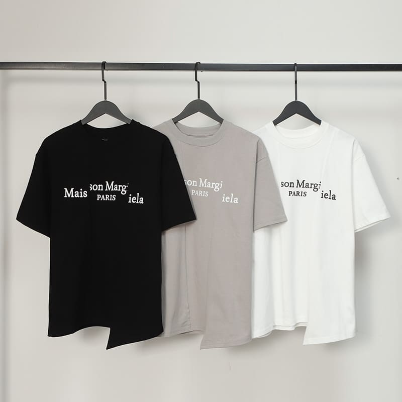 ma*s*n Ma*i*la men’s white t-shirt