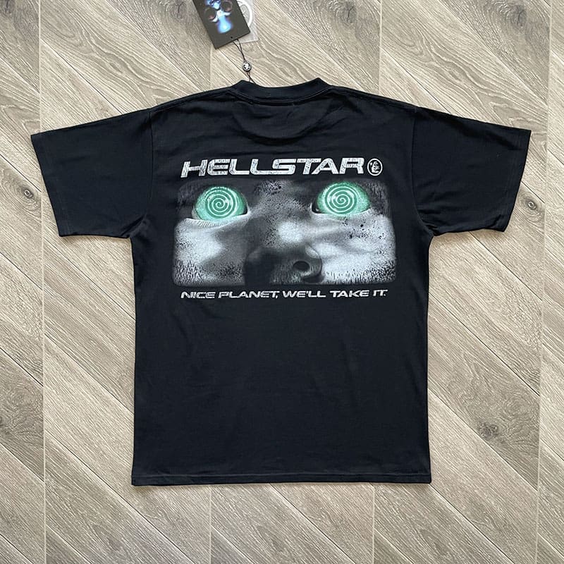 H*lst*r studios attacks alien tee