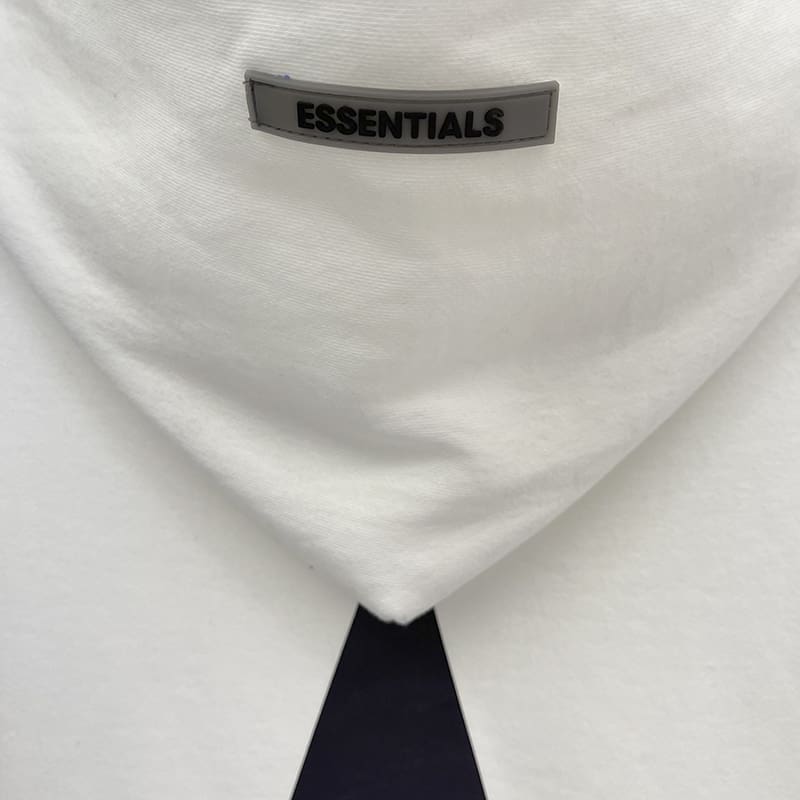 Fog Essentials Five-Pointed Star Zipper Sweater